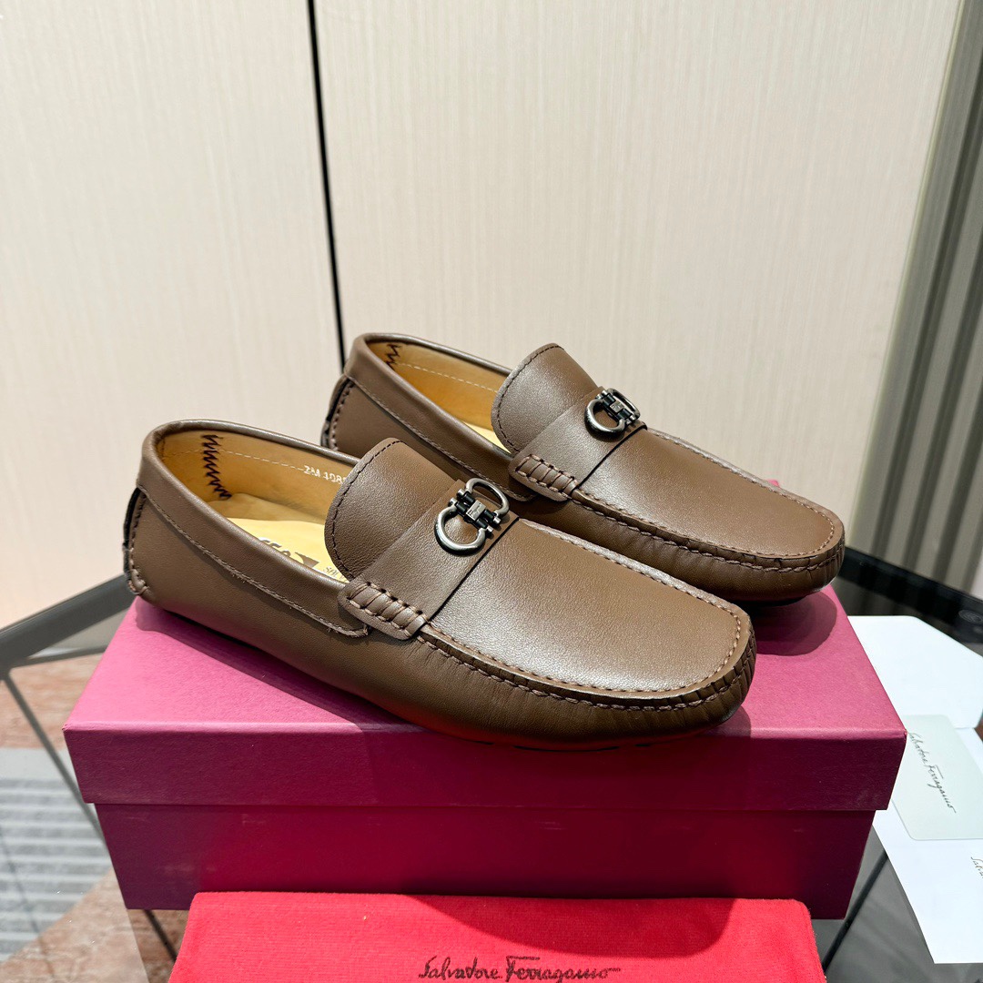 NO:593321,Ferragamo high-end quality first-layer cowhide leather lining size 38-45, loafers leather shoes, ferragamo, loafers, cowhide19860909Ferragamo 高端品质 头层牛皮牛皮内里 尺码38-45,乐福鞋皮鞋,ferragamo,loafers,cowhide,Women's Shoes