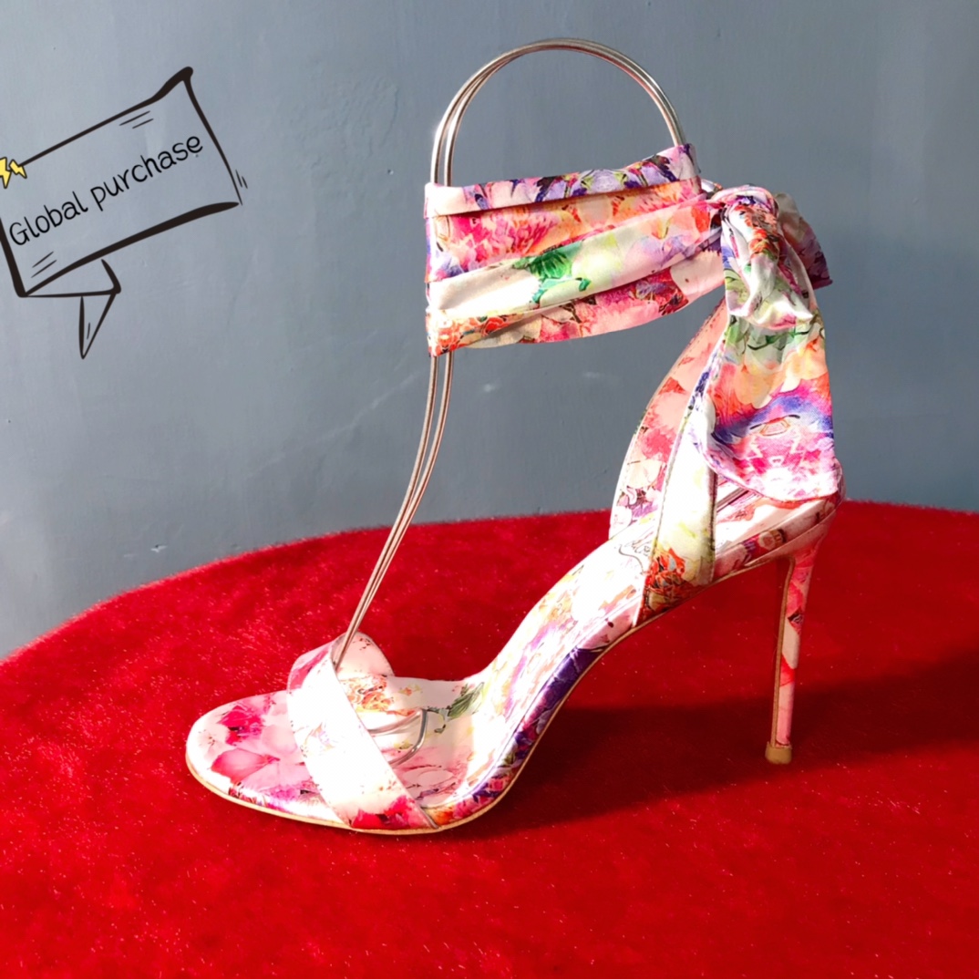 NO:100176,High-end custom sandal classic series!  H10Cm, size 34-42. Leather big sole, custom-made version without refund or exchange 9050-, imported silk in graffiti flowers, graffiti sheepskin. Official website synchronization. Standard European code Reference:9050- Color:HOLLY PINK/LIN HOLLY PINK Material:SATIN Lining:goat leather Heel height:10Cm Sole:leather sole Size:EUR 34-42 (US 4-11):,,christian louboutin,sandals,sheepskin,real silk,Leather soles19860909高端订制 凉鞋精典款系列！ H10Cm,尺码34-42码.真皮大底,订制款不退不换9050－,涂鸦花进口真丝,涂鸦羊皮里.官网同步. 标准欧码 Reference:9050- Color:HOLLY PINK/LIN HOLLY PINK Material:SATIN Lining:goat leather Heel heigh:10Cm Sole:leather sole Size:EUR 34－42（US 4一11) :,,christian louboutin,sandals,sheepskin,real silk,Leather soles,Women's Shoes