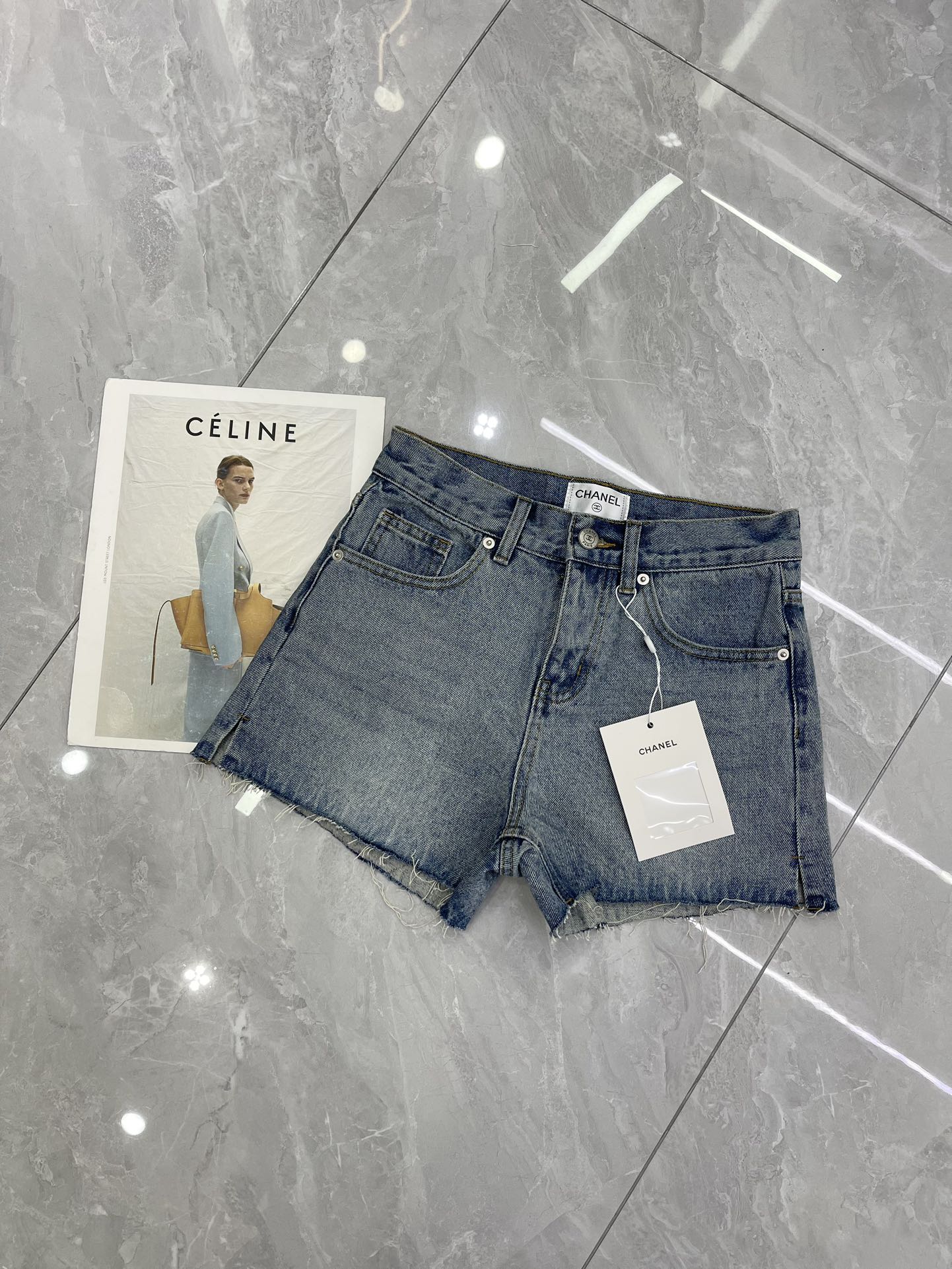 Quelle réplique 1: 1
 Chanel Vêtements Jeans Shorts Bleu Broderie de fleurs Coton Série d’été