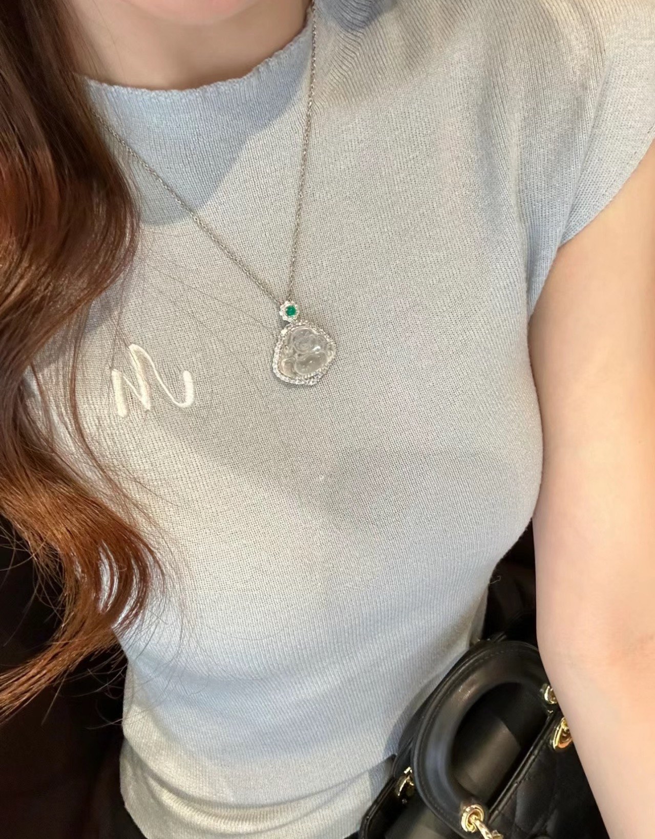 Women wearing Buddha heads have no worries about food and clothing - Clothes 7
