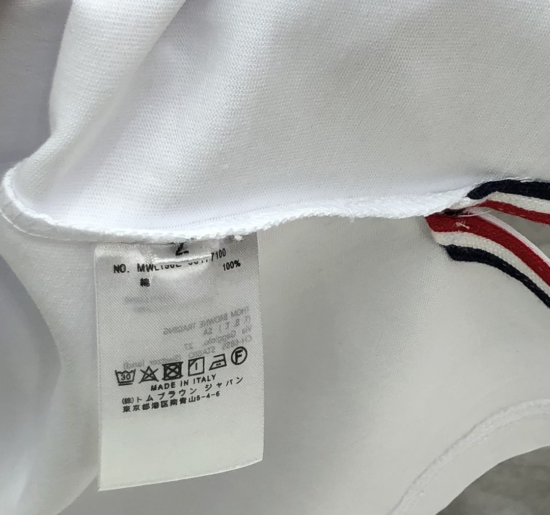 横条织带翻领POLO  

码数：1-5  颜色：藏青、净白