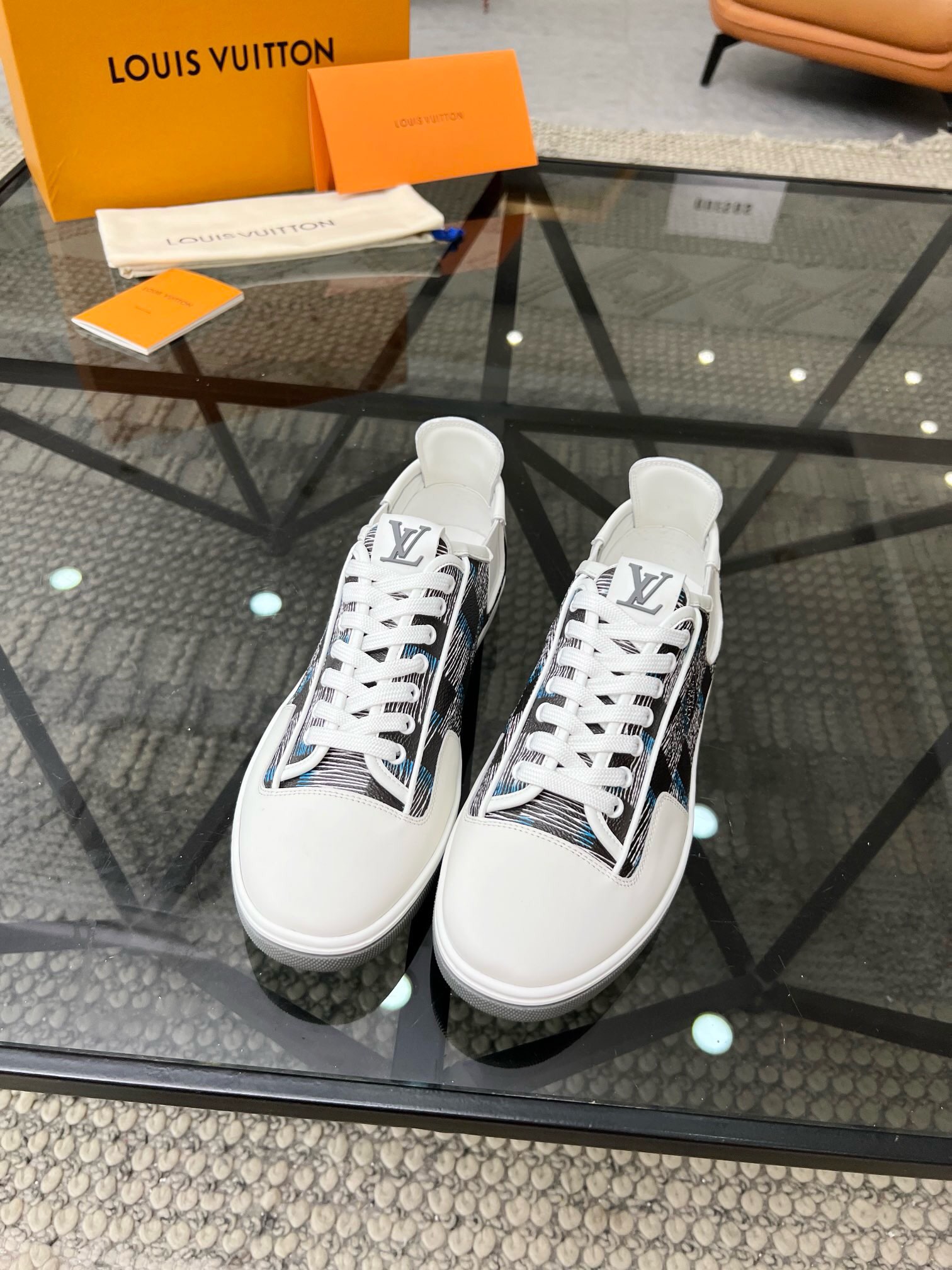 NO:217170,Brand LOUIS VUITTON Color Louis Vuitton Size 39-44 Custom made 38.45 Price Material Louis Vuitton New Casual Shoes!  The upper is embossed with original cowhide to create a cowhide inner style. The dynamic LV original TPU sole is simple and elegant. Classic and ageless, Louis Vuitton, louis vuitton, louis vuitton, louis vuitton, louis vuitton, cowhide19860909品牌LOUIS VUITTON 颜色路易威登 码数39-44订做38.45 价格 材质路易威登新款休闲鞋！鞋面采用原版牛皮压花打造牛皮内里版型时尚 动感十足LV原版TPU大底简洁大方 经典不老,路易威登,louis vuitton,louis vuitton,louis vuitton,cowhide,Men's shoes