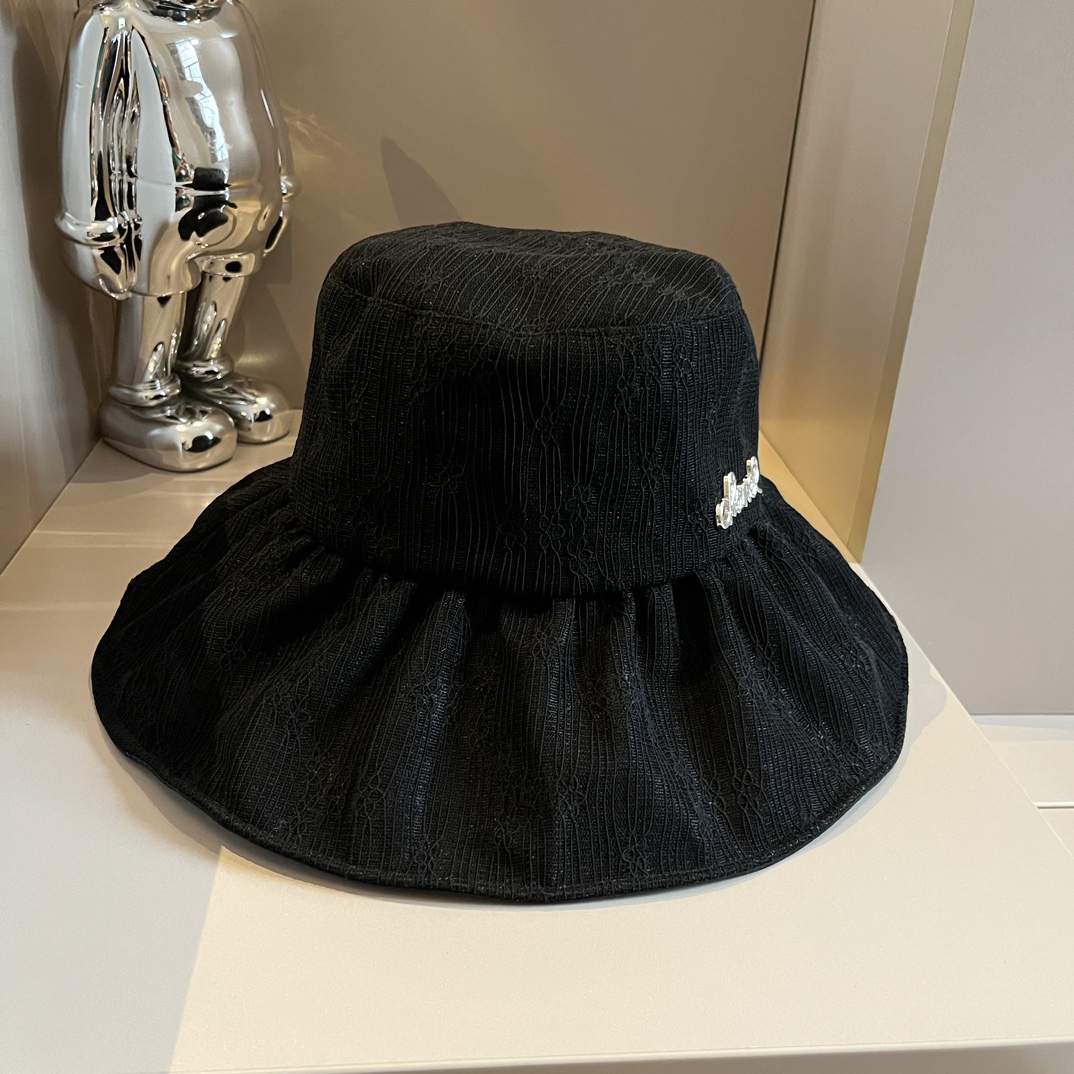 Chanel香奈儿荷叶边渔夫帽这样布帽防紫外线内里头围57cm可折叠