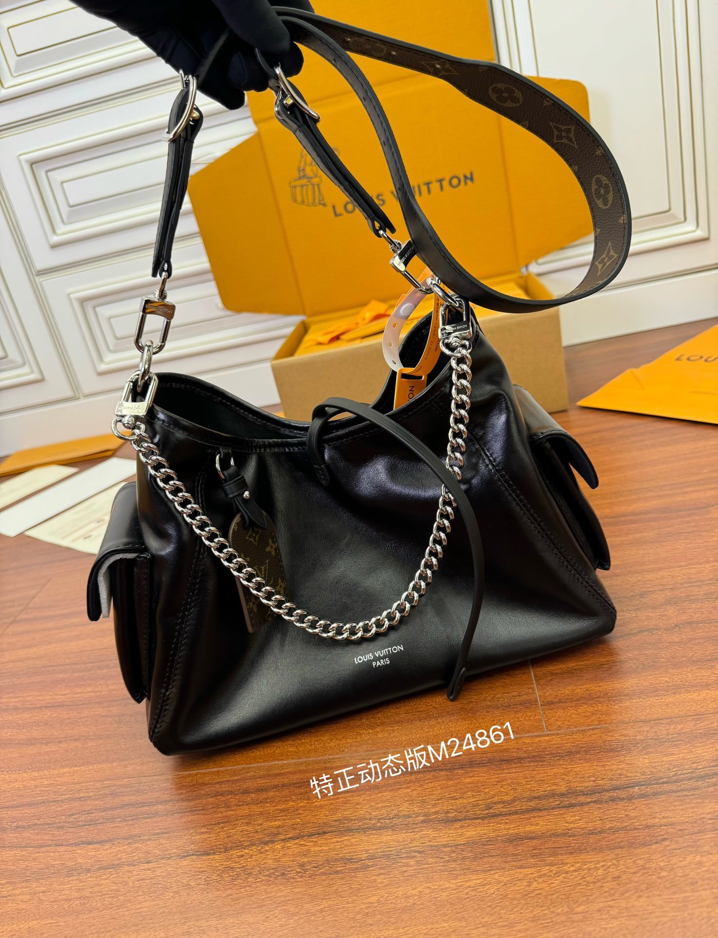 独家首发型号M24861特正版动态码品质提升专柜同步动态电子芯片礼品袋保护纸铜版电子标签合格证皮料是正品