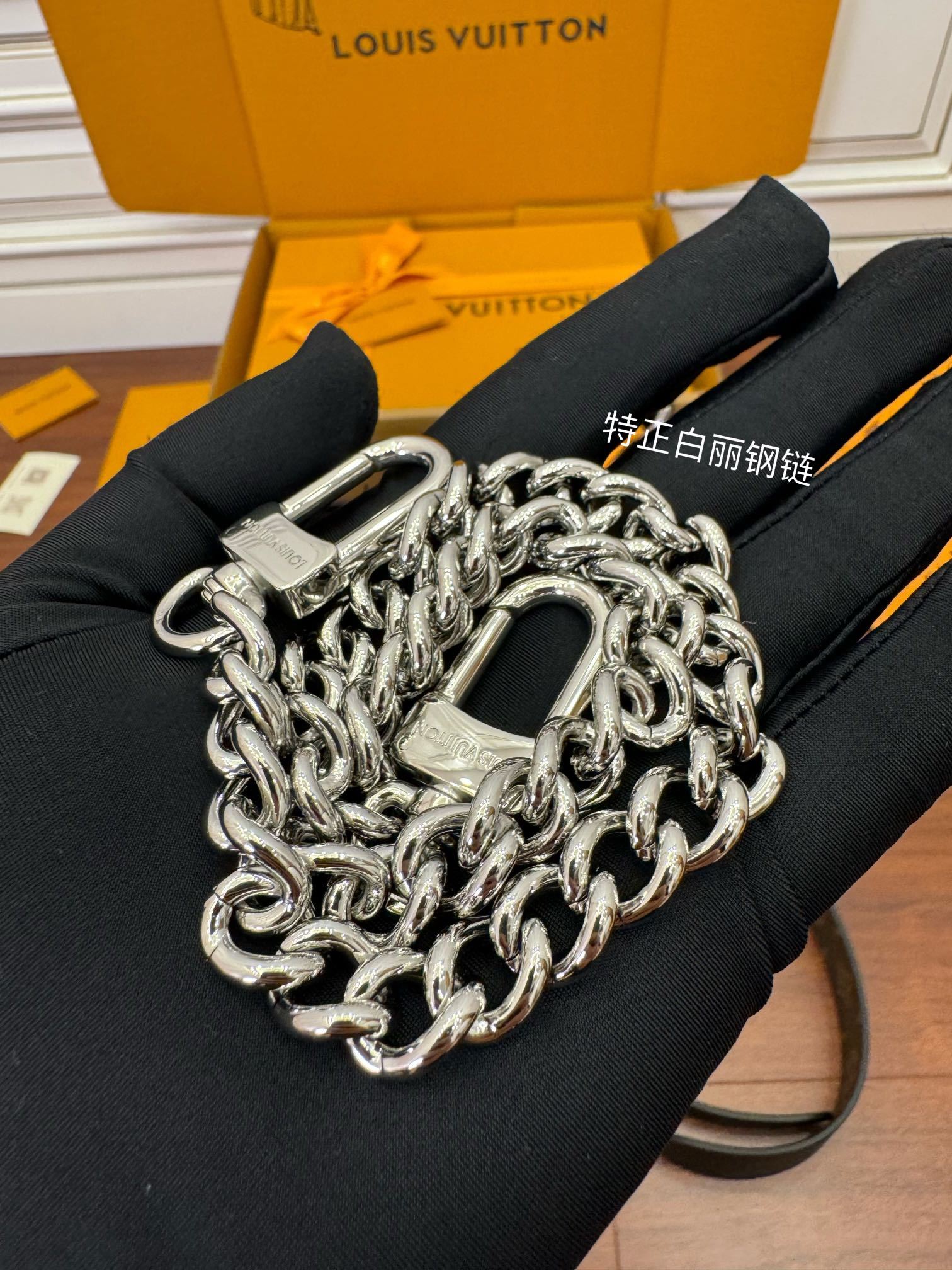 独家首发型号M24861特正版动态码品质提升专柜同步动态电子芯片礼品袋保护纸铜版电子标签合格证皮料是正品