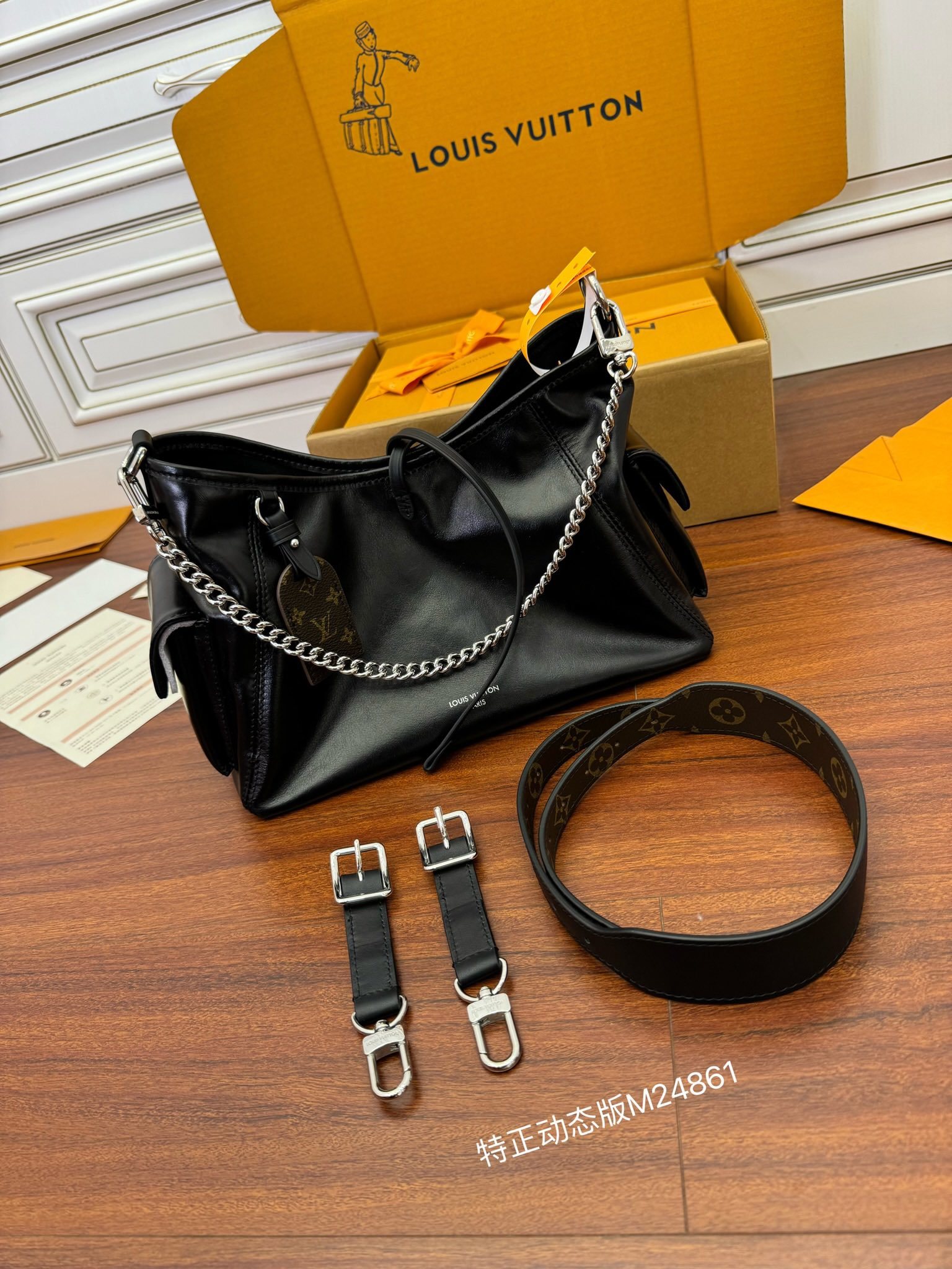 独家首发型号M24861特正版动态码品质提升专柜同步动态电子芯片礼品袋保护纸铜版电子标签合格证皮料是正品