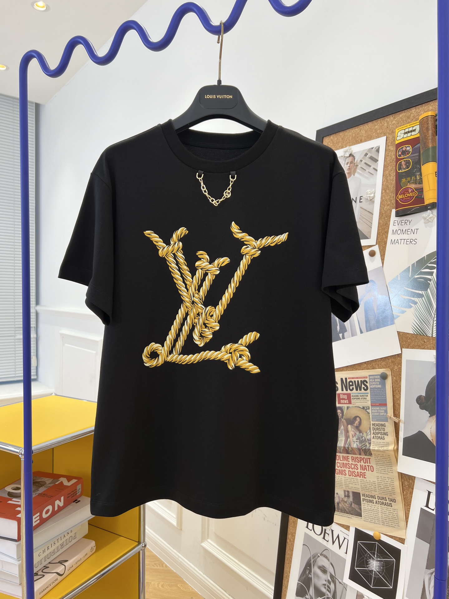 AAA
 Louis Vuitton Clothing T-Shirt Black White Printing Cotton Knitting Spring/Summer Collection Casual
