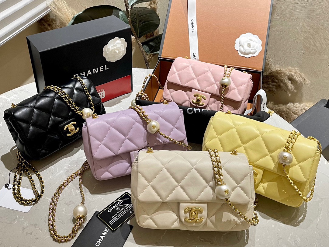 Chanel Classic Flap Bag Crossbody & Shoulder Bags Sheepskin Summer Collection Chains