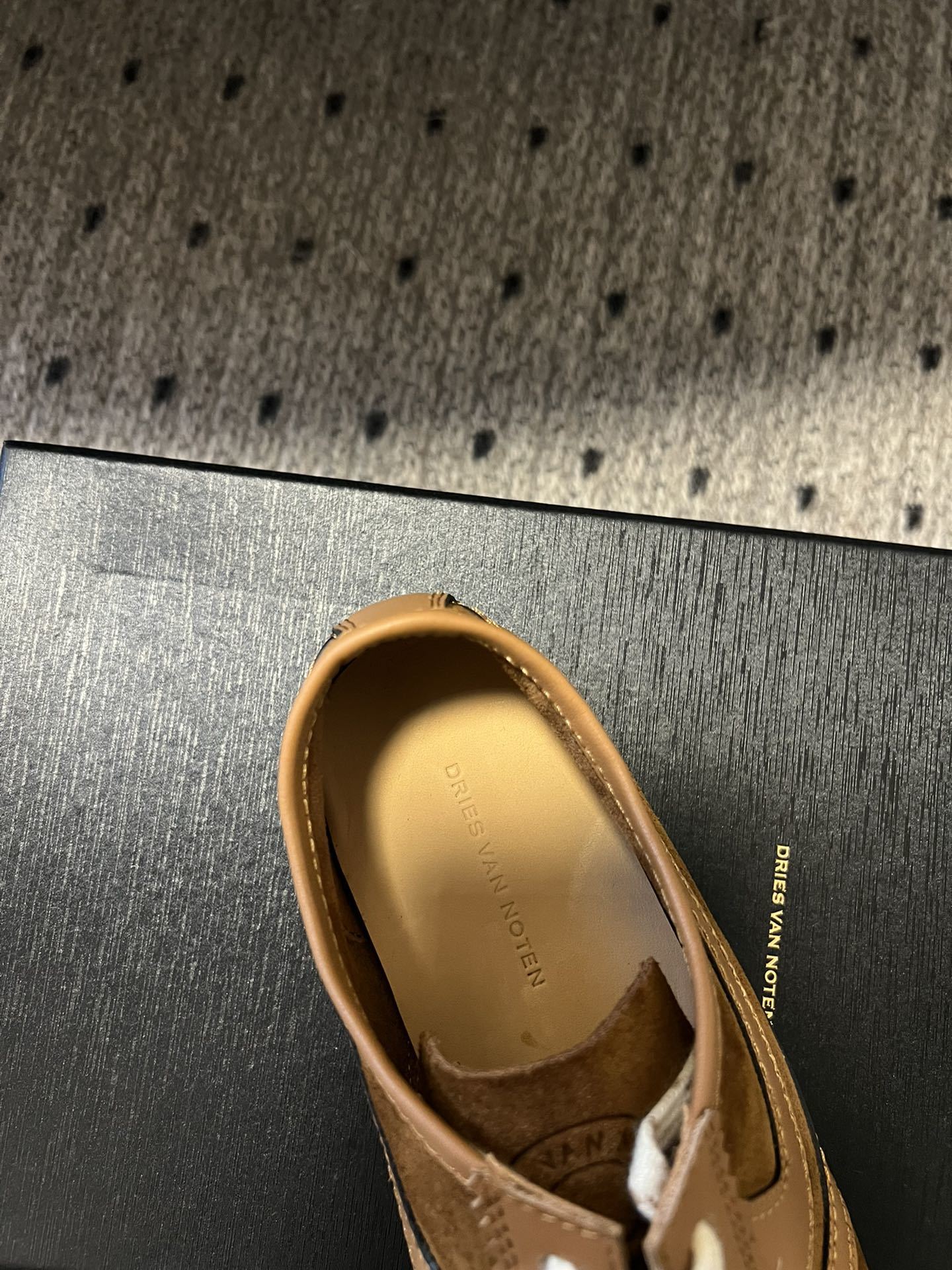 代购级小众 Dries Van Noten·DVN 复古德训鞋
dvn的德训鞋也太美了吧 drie