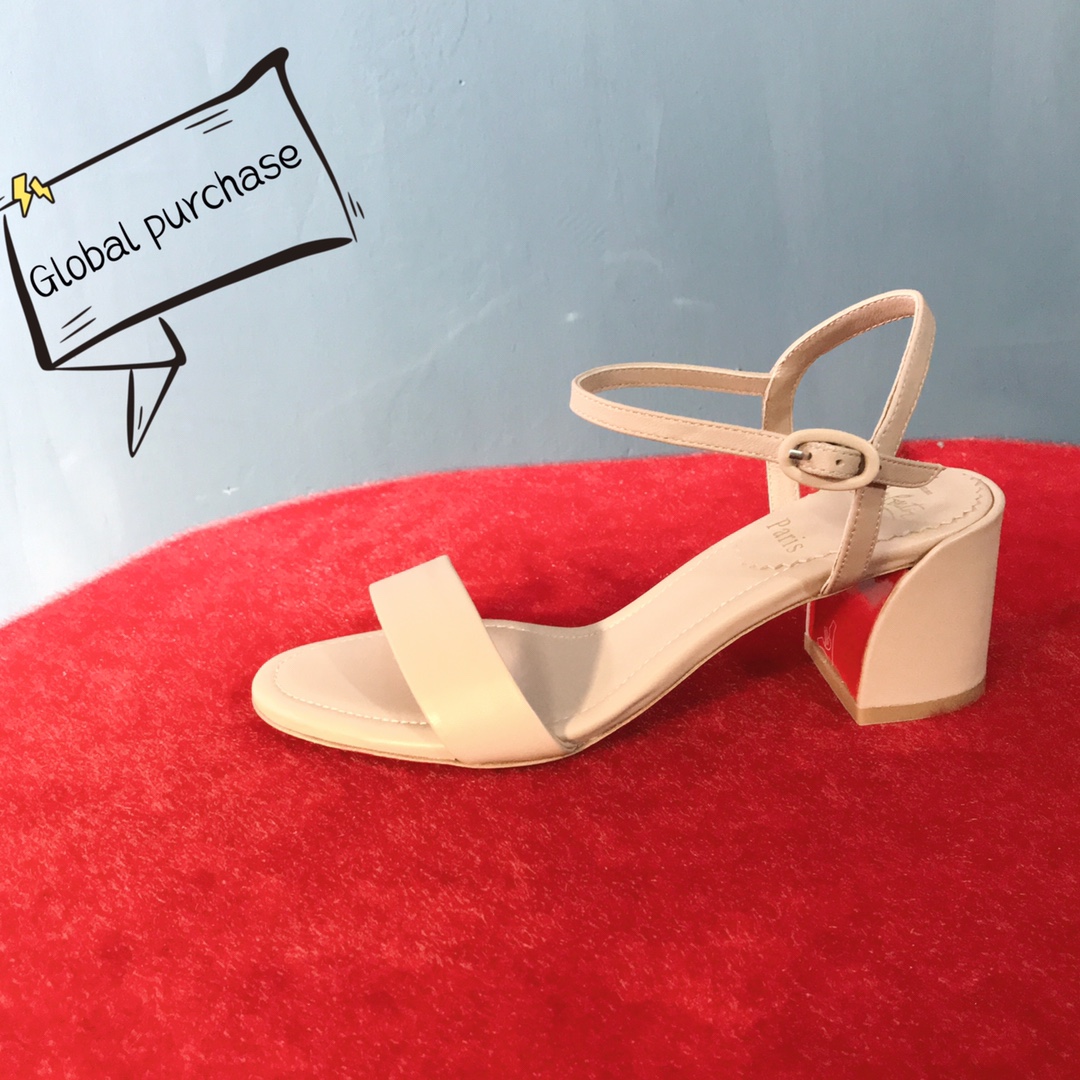 NO:100087,High-end custom spring and summer sandals new series!  H5.5Cm, size 34-42. 35. 40. 41. 42. Genuine leather large sole, customized model, no return or exchange L44-002. Nude color cowhide, nude sheepskin footbed, official website picture Standard European code Reference:L44-002 Color:nude/nude Material:cowhide/rivet Lining:goat leather Heel height:5.5Cm Sole:leather sole Size:EU 34-42 (US 4-11):,,christian louboutin,sandals,cowhide,sheepskin,Leather soles19860909高端订制 春夏凉鞋新款系列！ H5.5Cm,尺码34-42码.35码40码41码42码,真皮大底,订制款,不退不换L44-002.裸色色牛皮,裸色羊皮垫脚,官网图 标准欧码 Reference:L44-002 Color:nude/nude Material:cowhide/rivet Lining:goat leather Heel heigh:5.5Cm Sole:leather sole Size:EU 34－42（US 4一11) :,,christian louboutin,sandals,cowhide,sheepskin,Leather soles,Women's Shoes