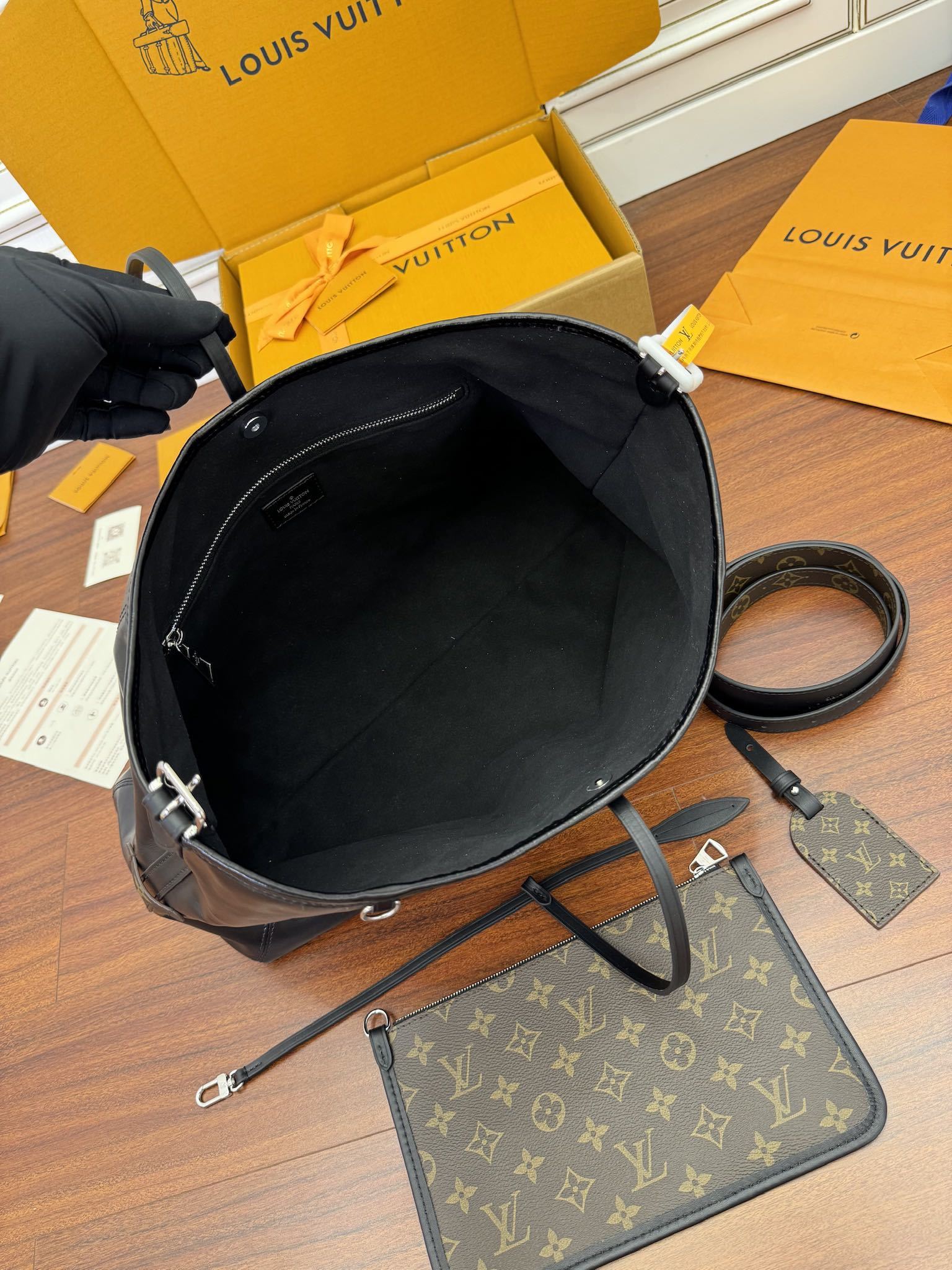 独家首发型号M25143特正版动态码品质提升专柜同步动态电子芯片礼品袋保护纸铜版电子标签合格证皮料是正品