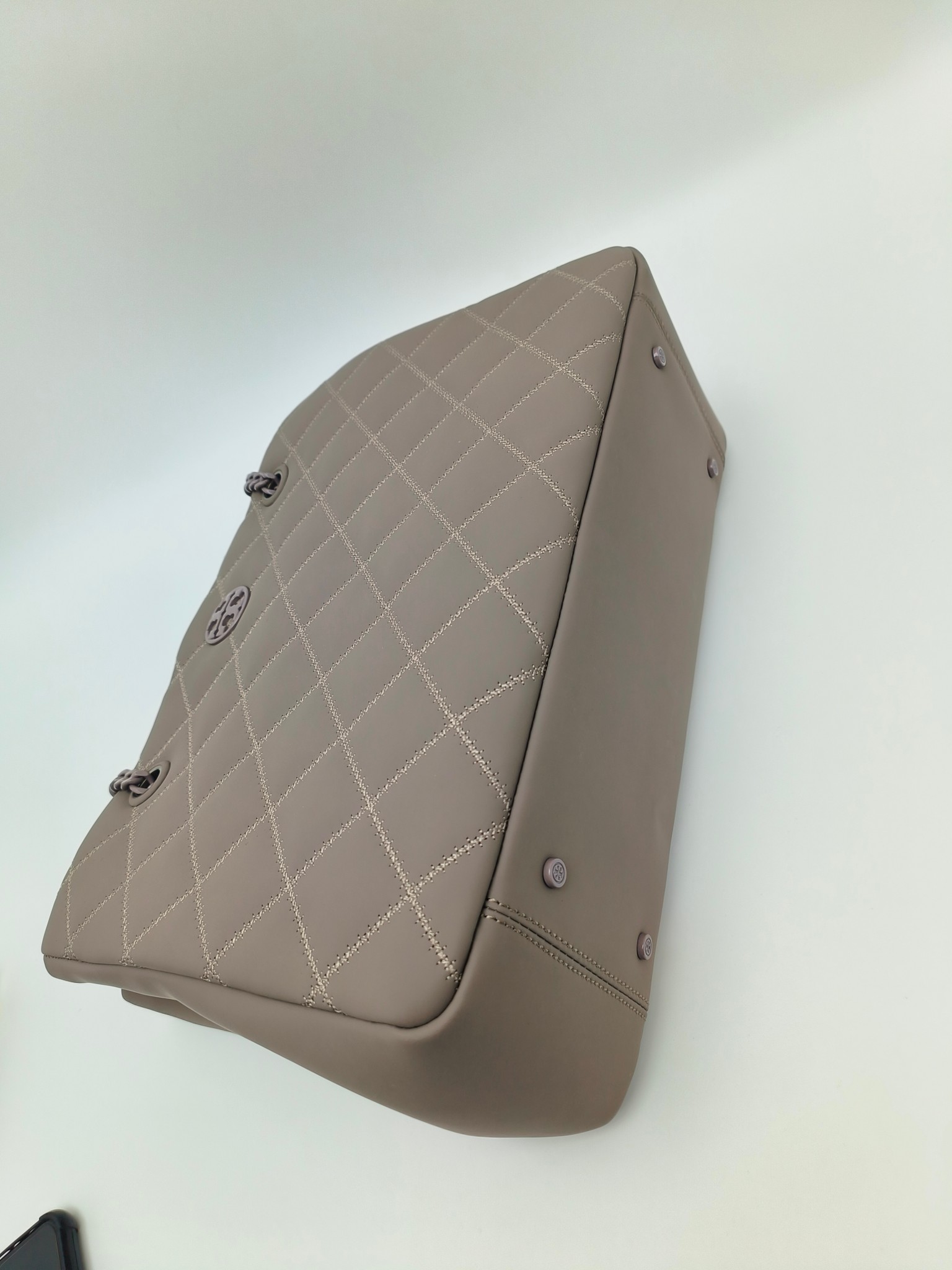 Tory Burch ～003#最新款 手提包 单肩包 磨沙皮 菱格车线工艺 袋口有磁扣 中格一拉链 容量大