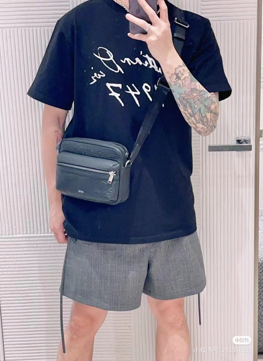 路易威登 Louis Vuitton 高定典藏名品高定成衣时装外套连衣裙衬衫T恤 #79D28A61 2