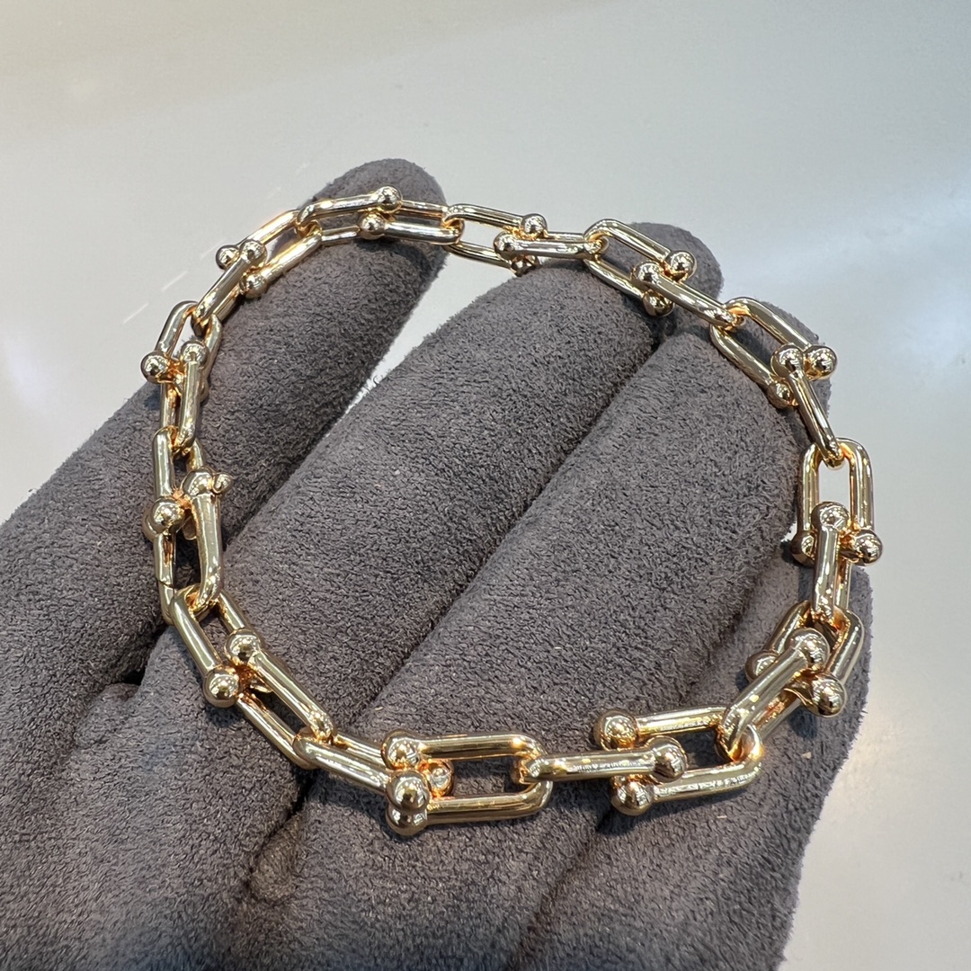 NO:634301,T home U-ring buckle bracelet in stock rose gold, 88240,, bracelet, Cartier high-end jewelry19860909T家U型环扣手链现货玫瑰金,88240,,bracelet,卡迪亚高端饰品,Jewelry