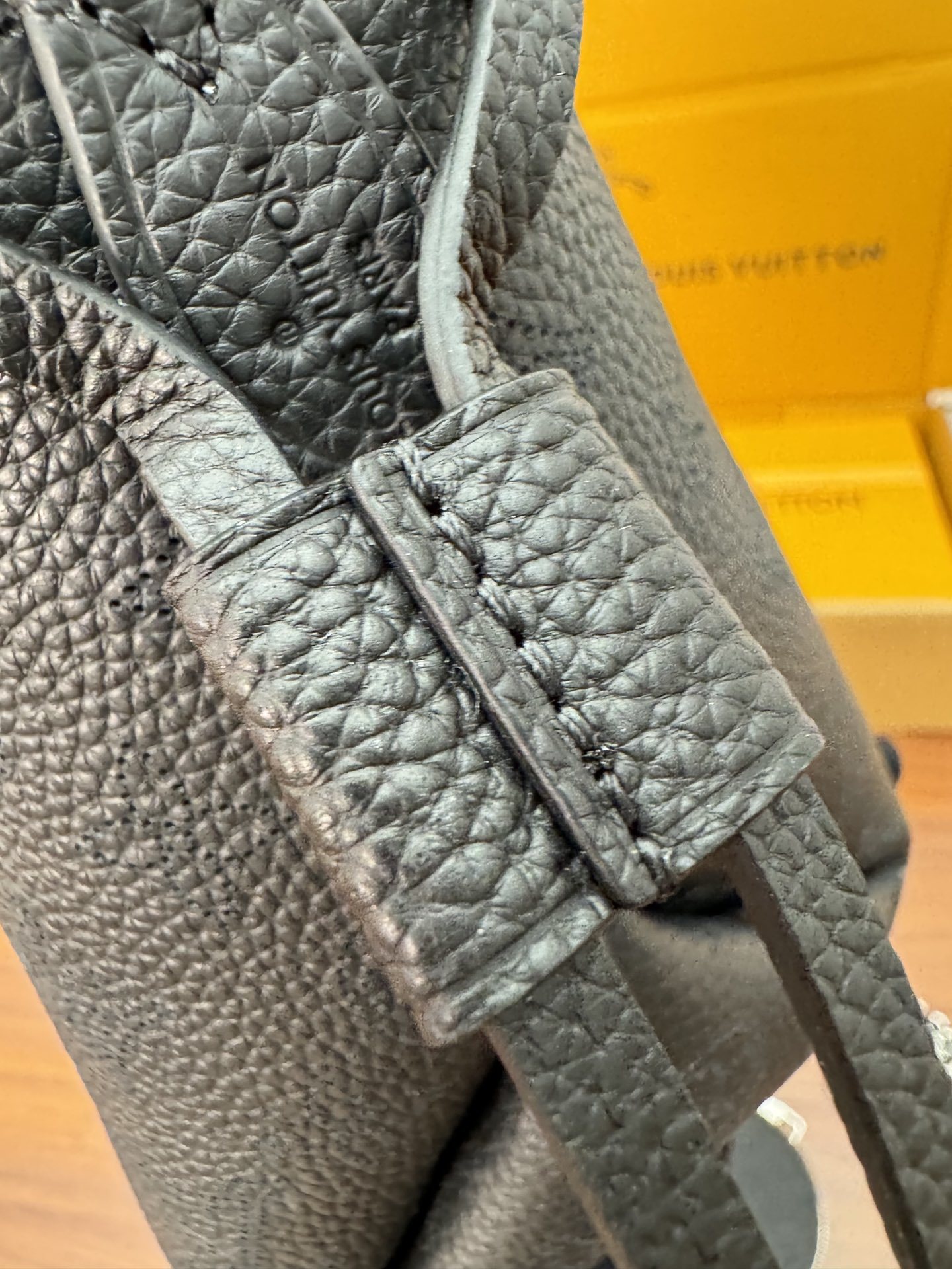 独家首发型号M57070特正版动态码品质提升专柜同步动态电子芯片礼品袋保护纸铜版电子标签合格证皮料是正品