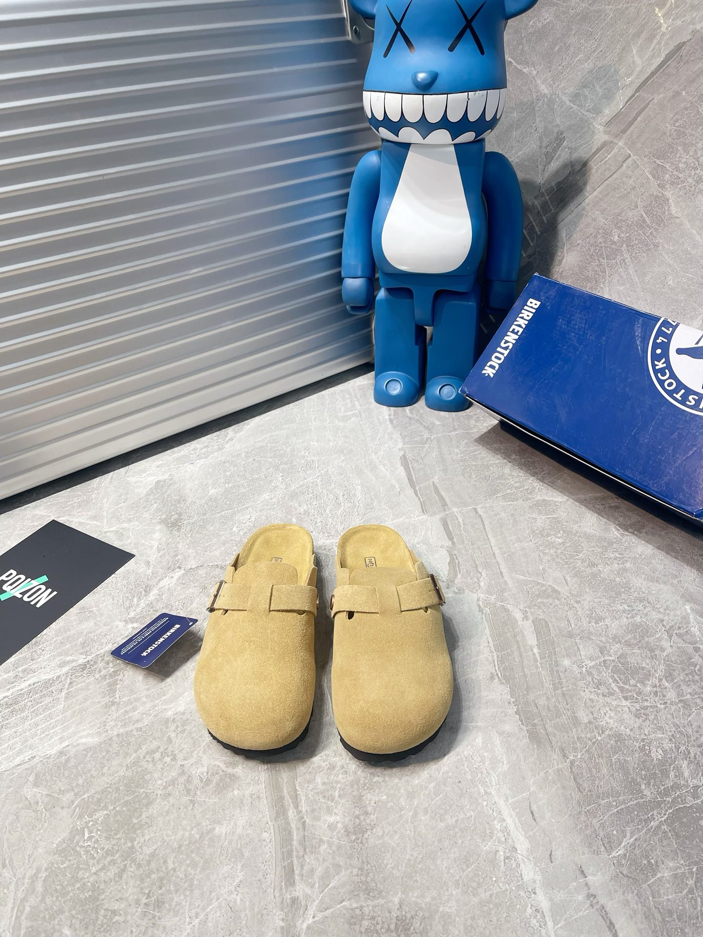 NO:594224,BIRKENSTOCK BIRKENSTOCK Baotou Slippers 'Regular Edition' product has been fully upgraded!  The cork foot bed is more comfortable. All the foot pads are machine-pressed and the details are better. All the buttons are changed to staple locks and will never fall off. Comparable to the official website!  Size 35--46, half drag, birkenstock, slippers19860909BIRKENSTOCK 博肯包头拖鞋 《常规版》产品全面升级！软木脚床更舒服,垫脚皮全部机器压贴上去的,细节效果做到更好.扣子全部改成卡钉锁死的,永不脱落.对标官网！ 码数35--46码,半拖,birkenstock,slippers,Women's Shoes