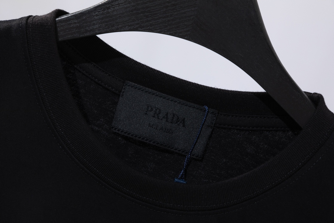 Prada PRADA普拉达 24ss早春新款立体压膜短袖T恤