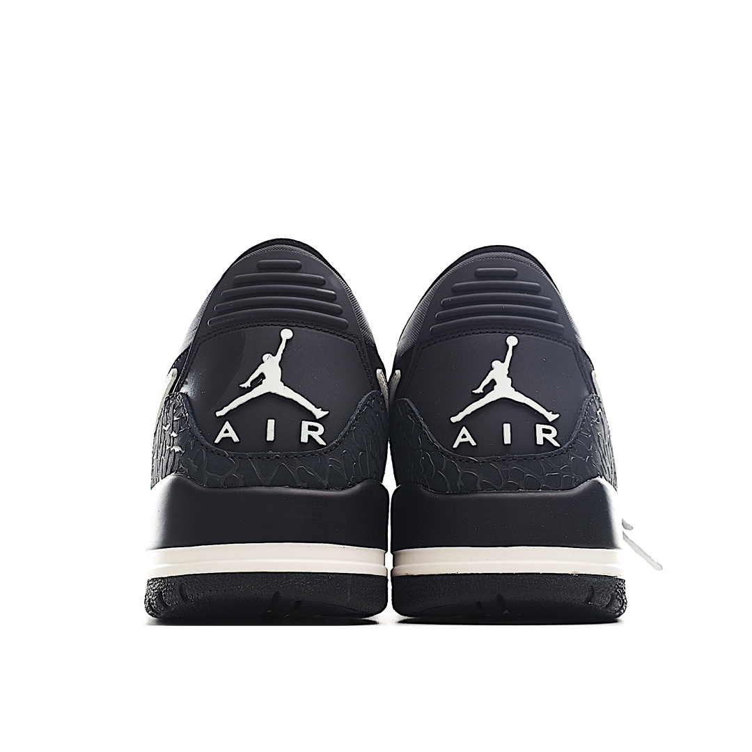 💰240 LY专供 毒版公司货
【乔312】
独家实拍✨Air Jordan Legacy AJ312 气垫篮球鞋 货号:CD7069-001
鞋身采用了皮革材质打造 横跨鞋面的魔术贴十分吸睛 侧面的Swoosh Logo的一部分被鞋面遮挡了一部分 颇具玩味 魔术贴上标有NK标识 而鞋舌上是Jordan的经典飞翼Logo 后跟和鞋底均采用了Air Jordan 3 的设计 后跟上同样也使用了经典的爆裂纹图案 
尺码:36 36.5 37.5 38 38.5 39 40 40.5 41 42 42.5 43 44 44.5 45 46