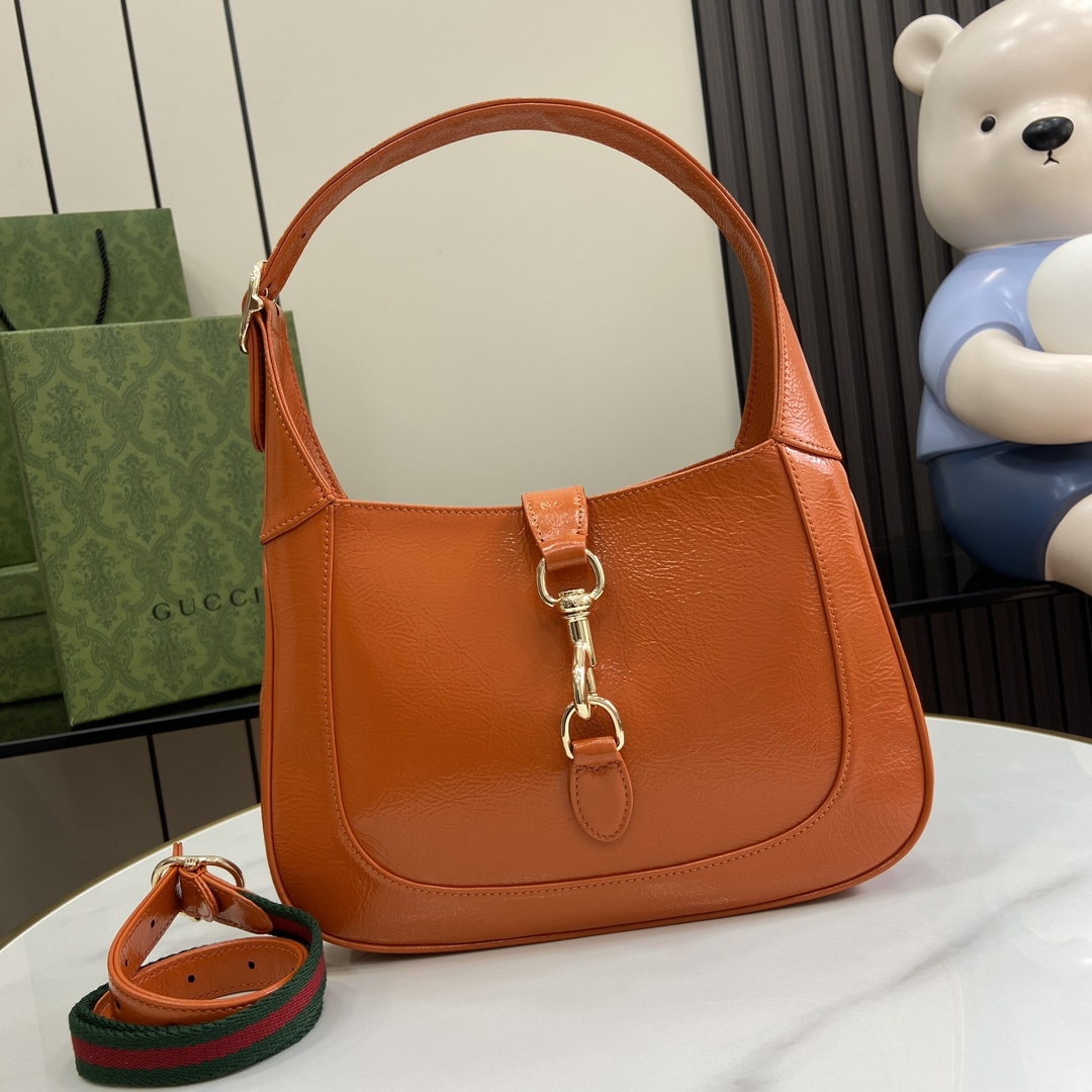 Gucci 漆皮 Jackie系列小号肩背包