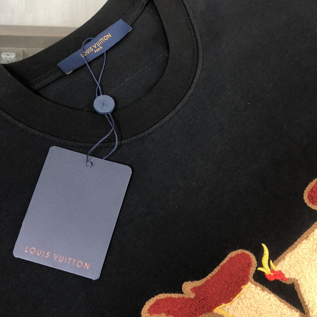 ELouisvuitton/LV2024春夏最新款短袖T恤男女同款定制专属纯棉面料定制原版工艺螺纹！款式