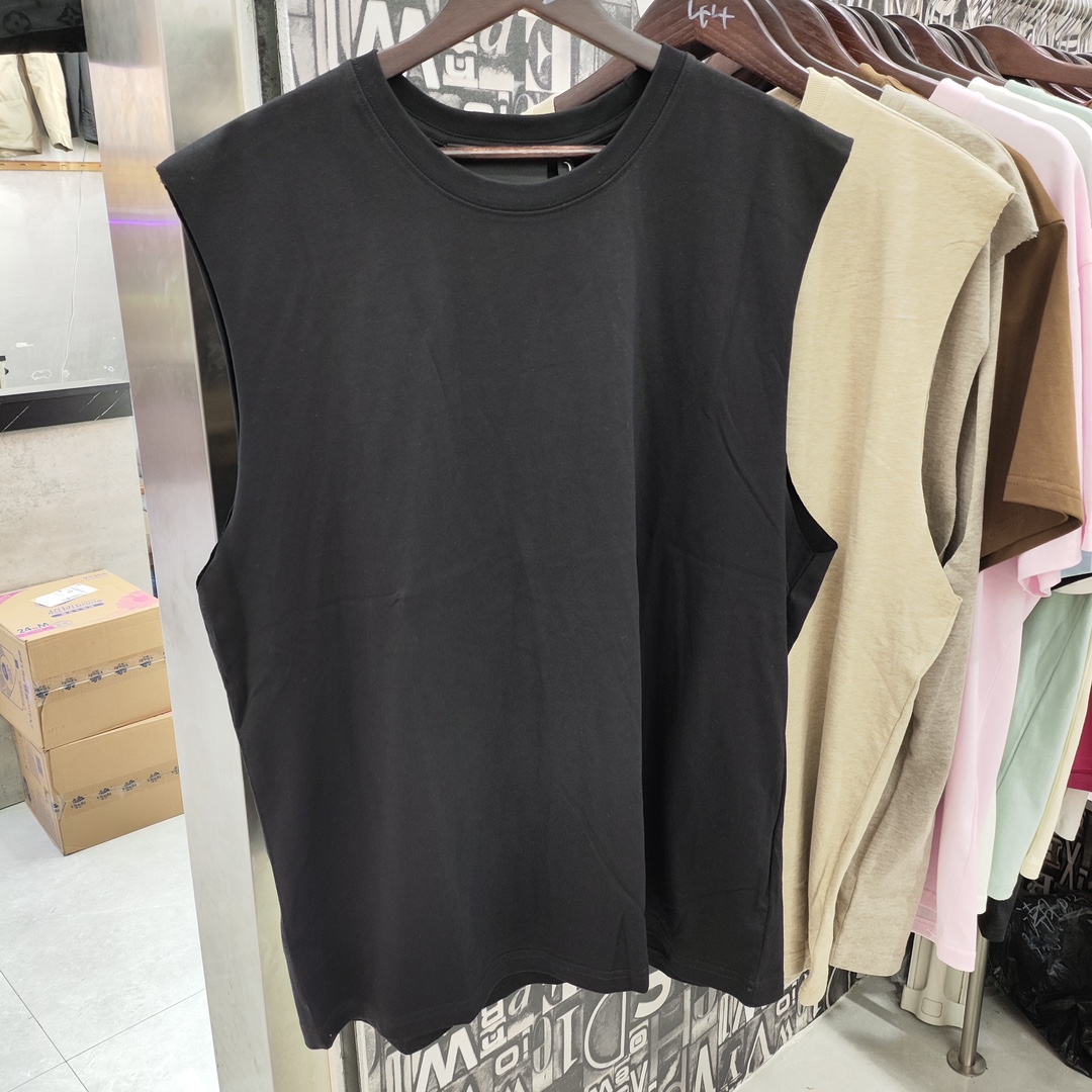 FEAR OF GOD ESSENTIALS 云系列 无袖T恤服装 3