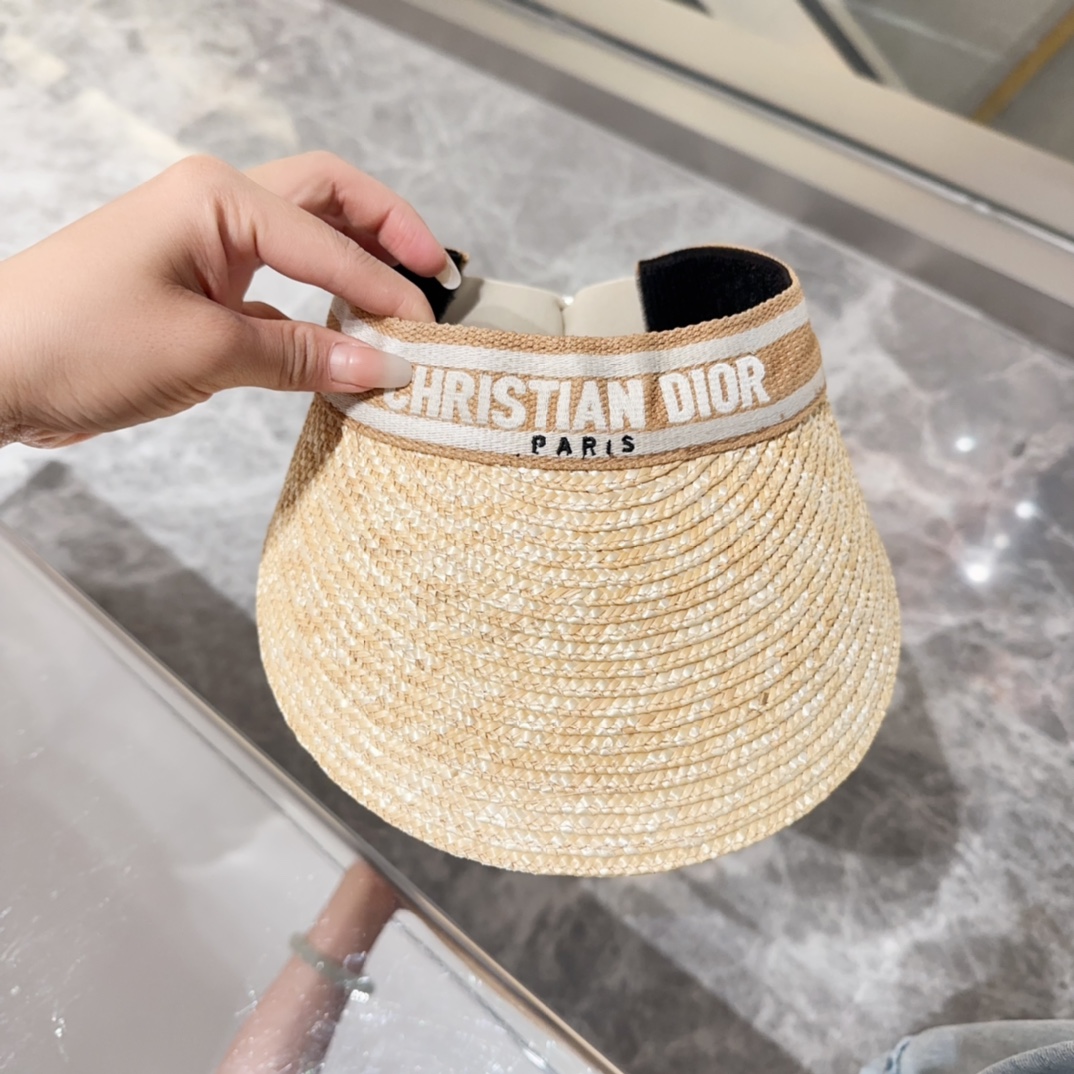 NO:195870,Dior Dior Male Shallow Hood, adjustable, high quality hat, fisherman hat, baseball hat, knit hat, hat, dior, dior, espadrilles, hats19860909Dior迪奥麦杆草遮阳帽,可调节,高品质帽子渔夫帽棒球帽针织帽,帽子,dior,dior,espadrilles,hats,hat