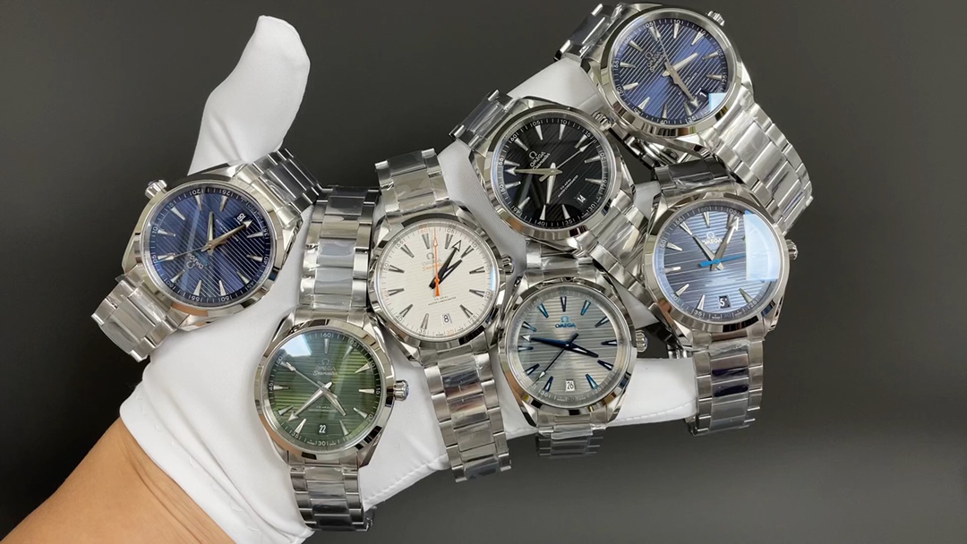 Omega 欧米茄 海马系列 150 强势来袭 采用独家专用8900“双T”6字位黑摆轮 摆幅28800