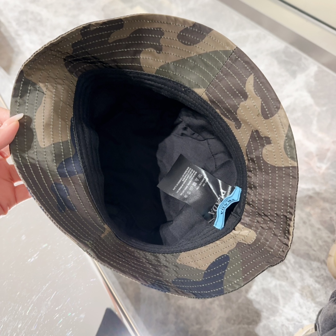 Prada渔夫帽高版2024夏最新迷彩渔夫帽每一款都百搭显脸小