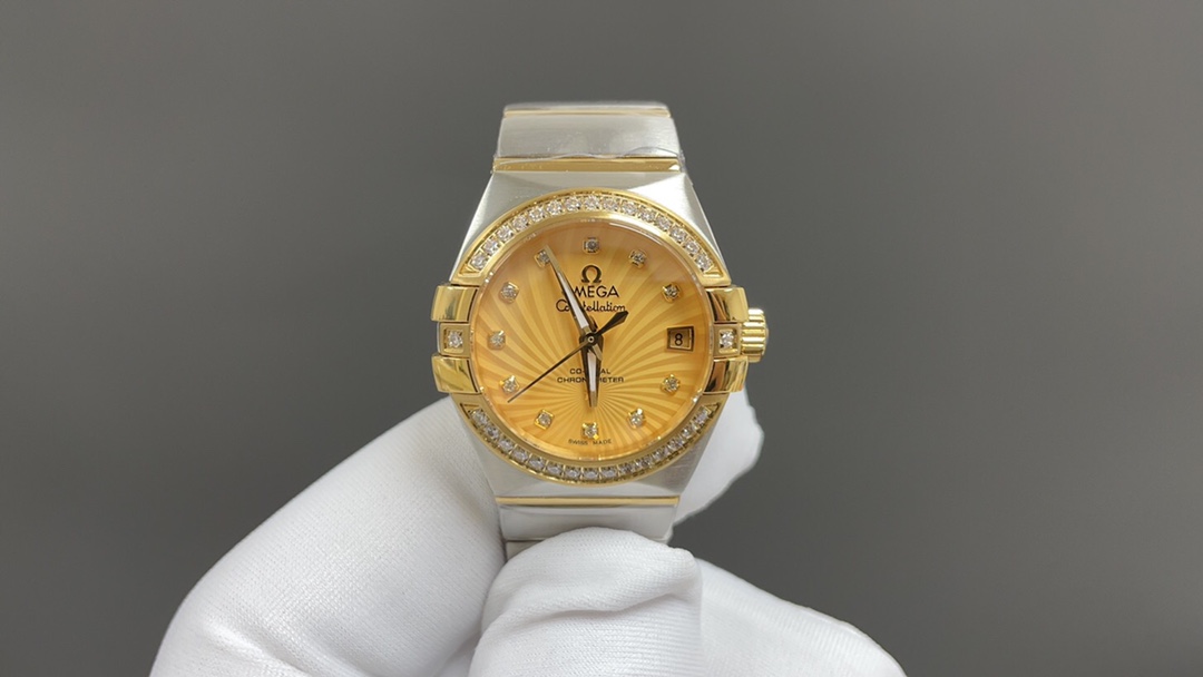 “Omega Constellation 8520 Cores Watch: Blue Mother-of-Pearl Dial, Premium Quality, Ideal Gift”