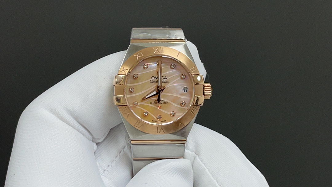 “Omega Constellation Series: 2070 Gold Drill 50.PLUMA Watch with 8520 Cores and Blue Mother’s Watchboard” - 图片 3
