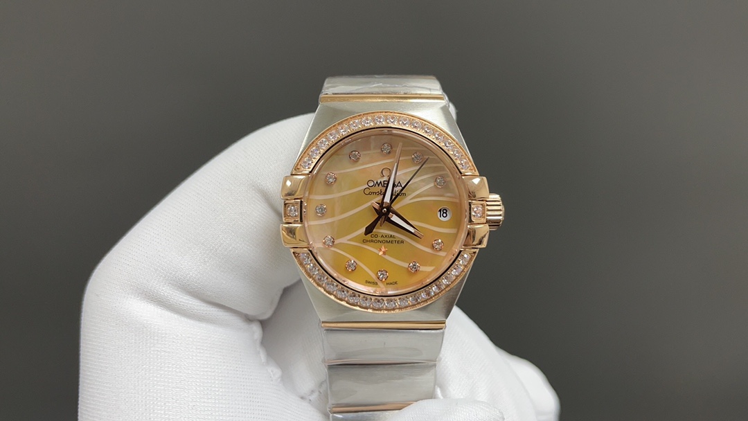 “Omega Constellation Series: 2070 Gold Drill 50.PLUMA Watch with 8520 Cores and Blue Mother’s Watchboard” - 图片 4