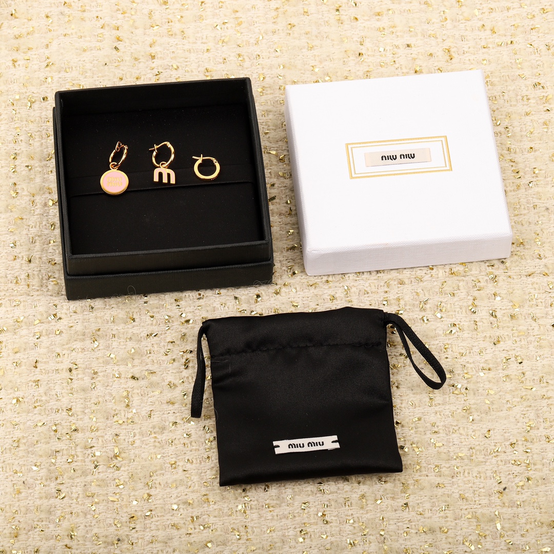 미우미우 귀걸이 61063 Miu Miu Earrings