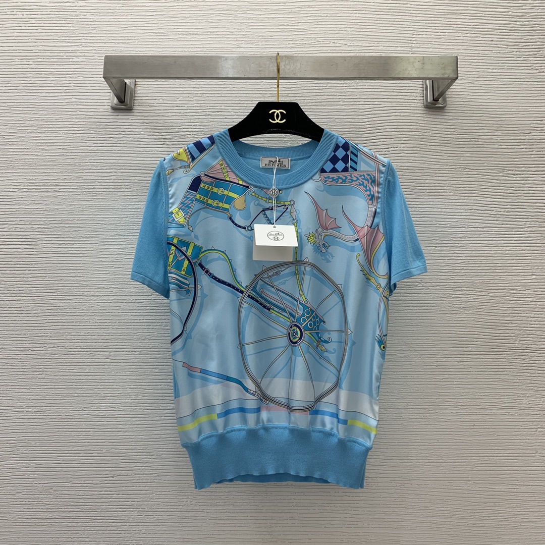 Hermes Roupa Camisola de Malha Camisas e Blusas Bege Azul Branco Impressão Tricô Seda G24041745