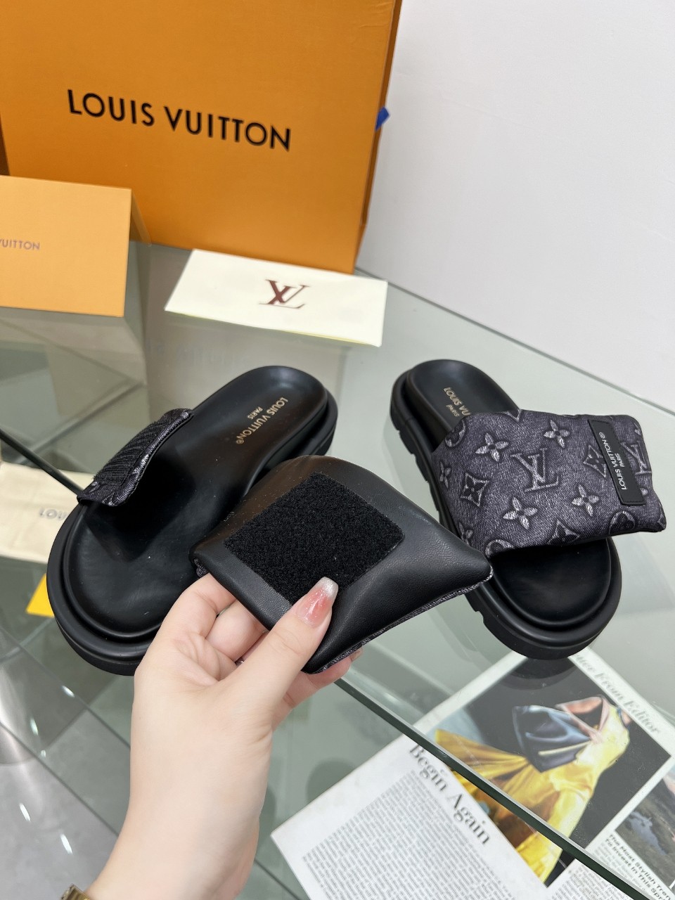 Louis Vuitton Aaa +
 Chaussures Pantoufles Réplique de concepteur qualité 7 étoiles
 Unisexe Soie Série printemps Fashion