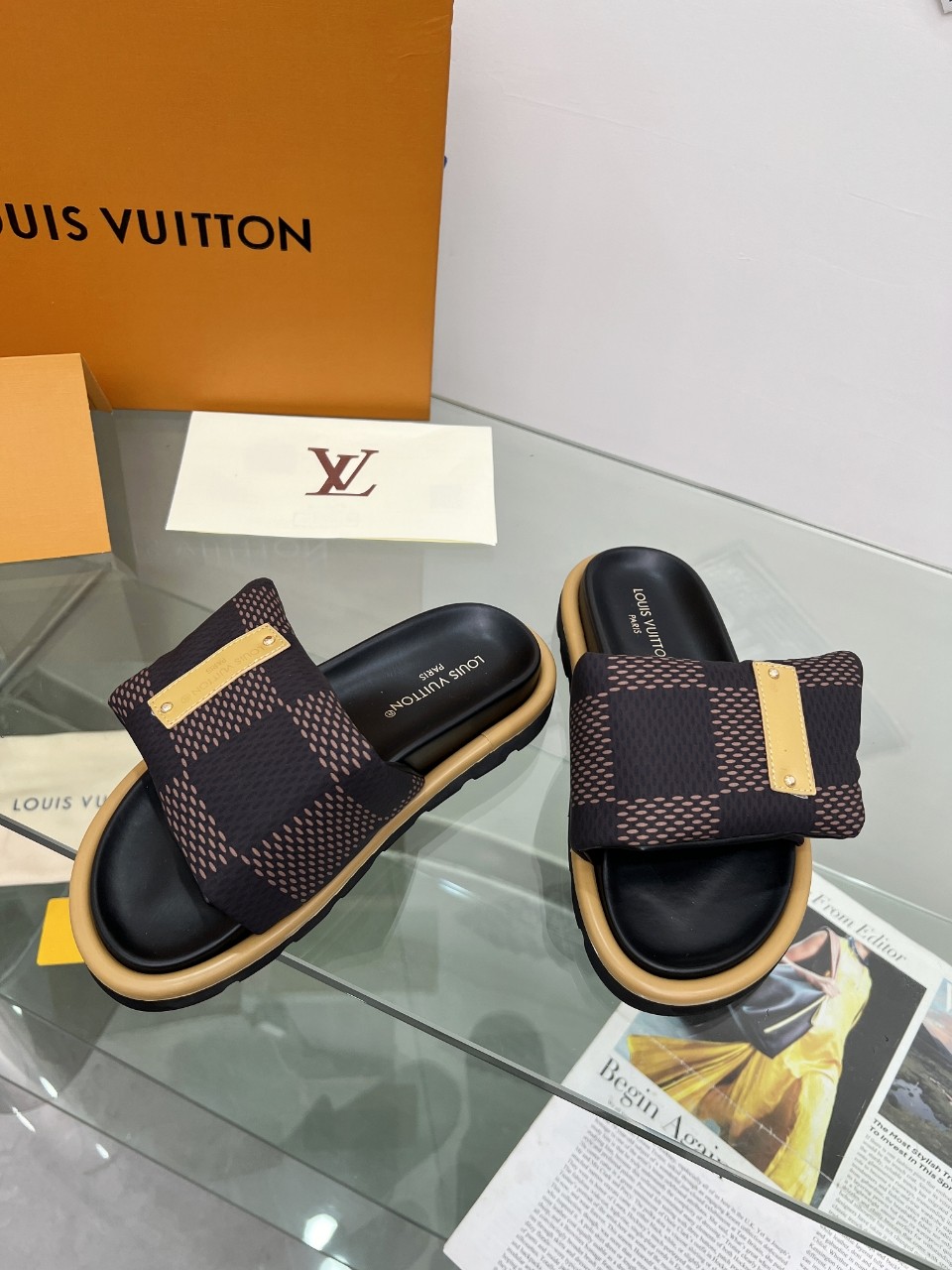 Louis Vuitton Aaaa
 Schoenen Pantoffels Unisex Zijde Lentecollectie Fashion