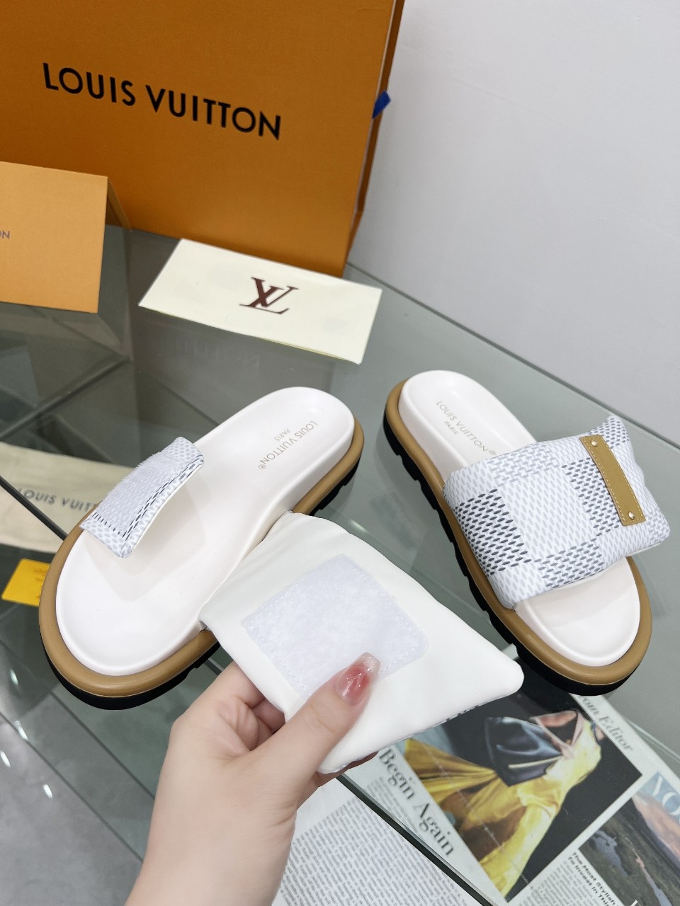 Louis Vuitton Schoenen Pantoffels Unisex Zijde Lentecollectie Fashion