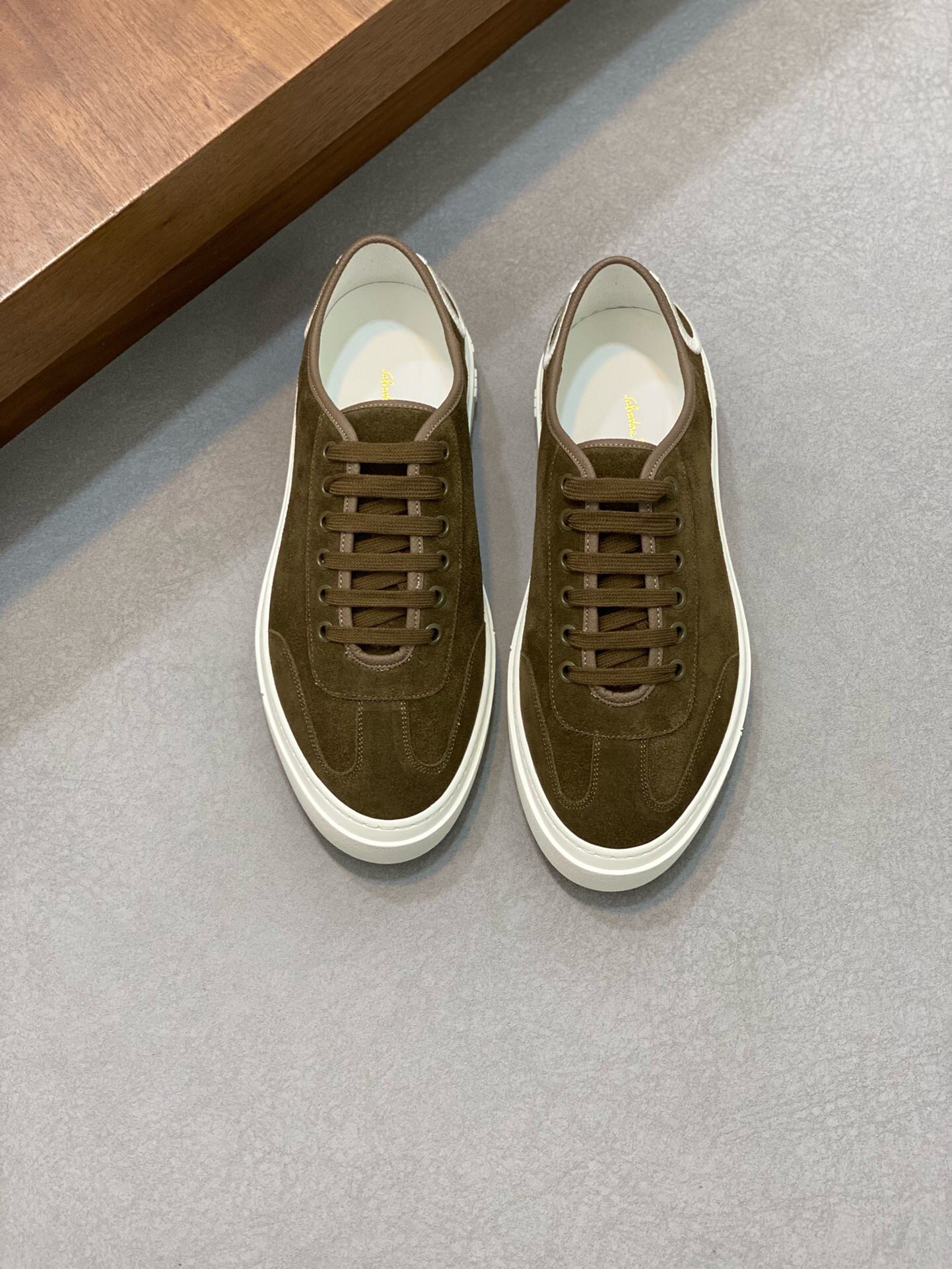 NO:217064,Brand Ferragamo Color original color matching Number 39-44 Customized 38.45 Price Material Ferragamo New product launch top version Original single quality regular shoe factory fashion trendy upper matte cowhide luxury cowhide footbed original Ferragamo outsole high-end quality worth owning, Ferragamo casual shoes, ferragamo, ferragamo, cowhide19860909品牌Ferragamo 颜色原版配色 码数39-44定做38.45 价格 材质菲拉格慕新品上市顶级版本 原单品质正规鞋厂出品时尚潮流范鞋面磨砂牛皮制作奢华牛皮垫脚原版菲拉格慕大底高端品质值得拥有,菲拉格慕 休闲鞋,ferragamo,ferragamo,cowhide,Men's shoes