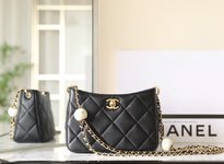 Chanel Fake
 Crossbody & Shoulder Bags Black Vintage Gold Cowhide Lambskin Sheepskin Spring/Summer Collection Chains