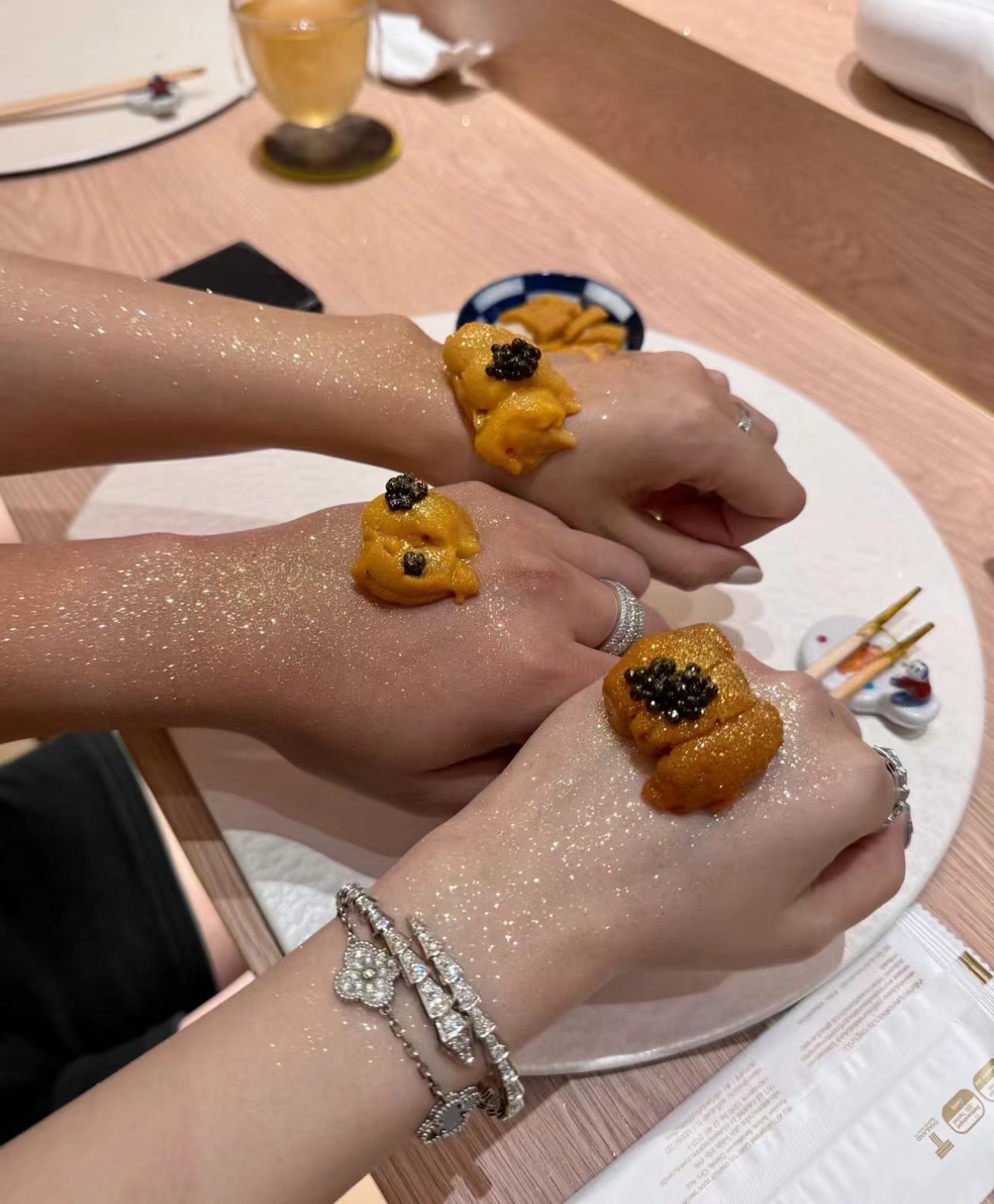 NO:631579,Collection of ready-made vca bracelets. Bracelets that beauties are wearing. Must-have, bracelet, Cartier high-end jewelry.19860909现货vca手链合集 美女们都在戴的手链 人手必备,,bracelet,卡迪亚高端饰品,Jewelry