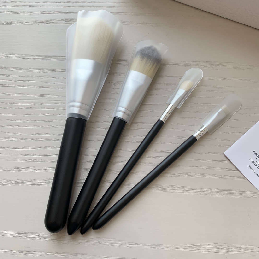 Eyeshadow Brush #21 - Comprehensive 3