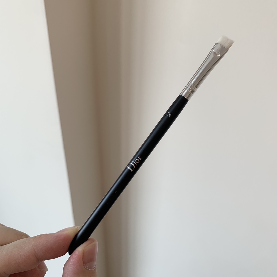 Eyeshadow Brush #21 - Comprehensive 9