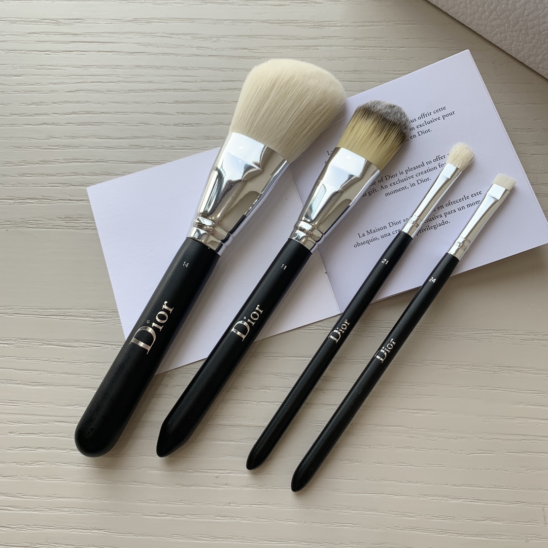 Eyeshadow Brush #21 - Comprehensive 4