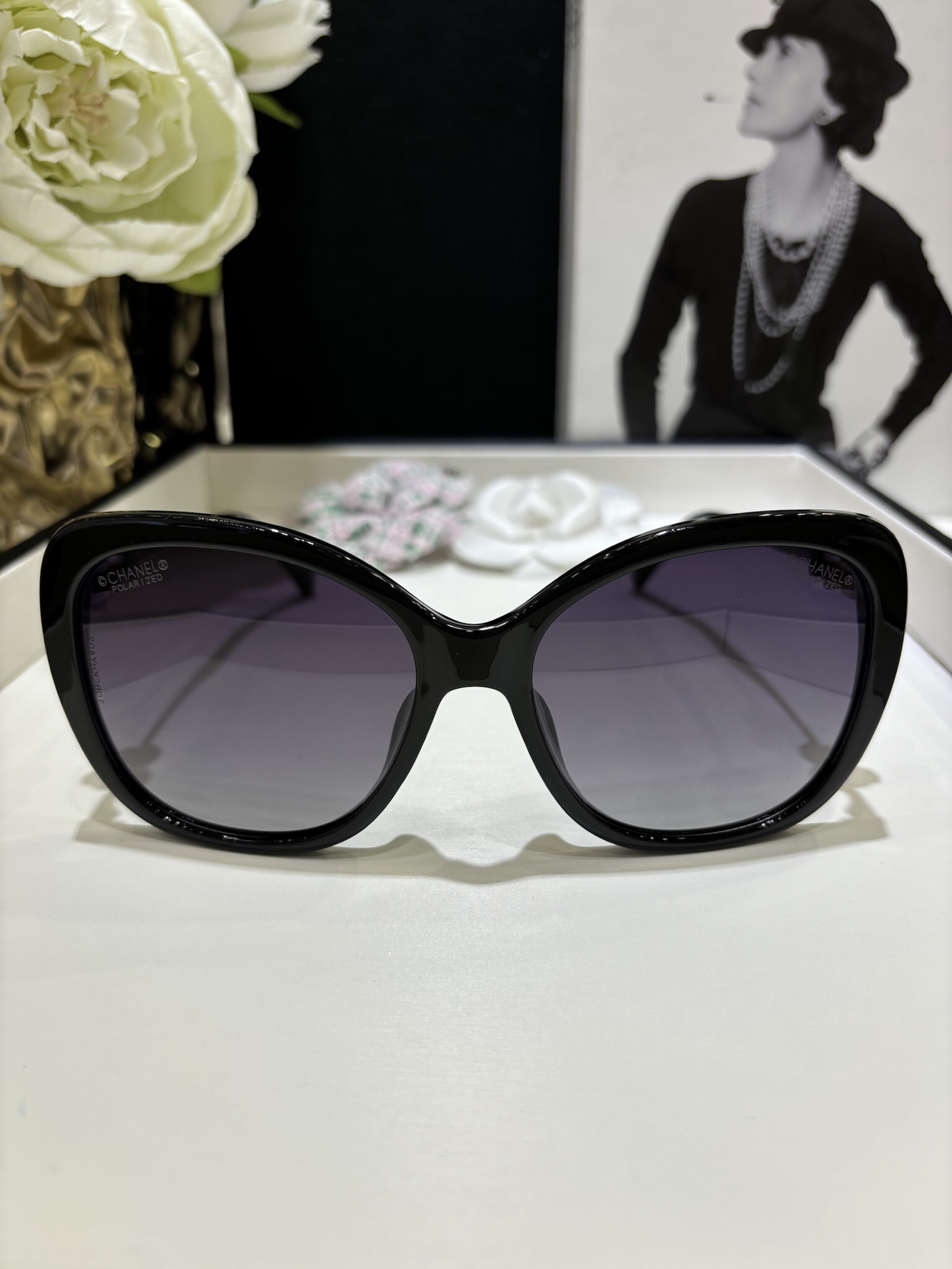 zsdqwCH5339墨镜经典珍珠装饰太阳眼镜️jinnie.古力娜扎同框框，大框好遮阳，显脸小，佩戴舒适.防嗮同时气质优雅，配齐包装一套.