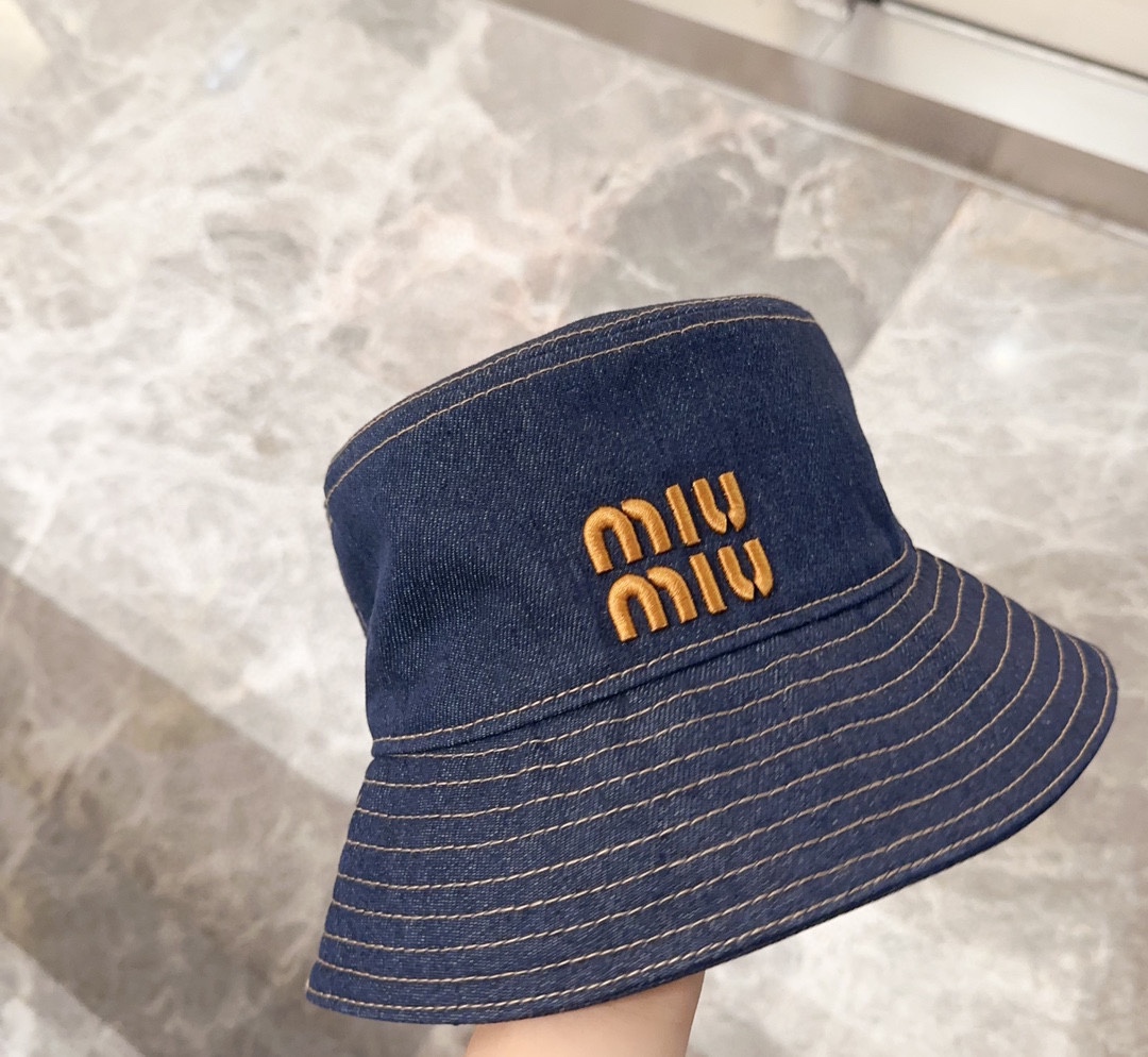 Miumiu牛仔订单款刺绣渔夫帽大牌款超好搭配赶紧入手！