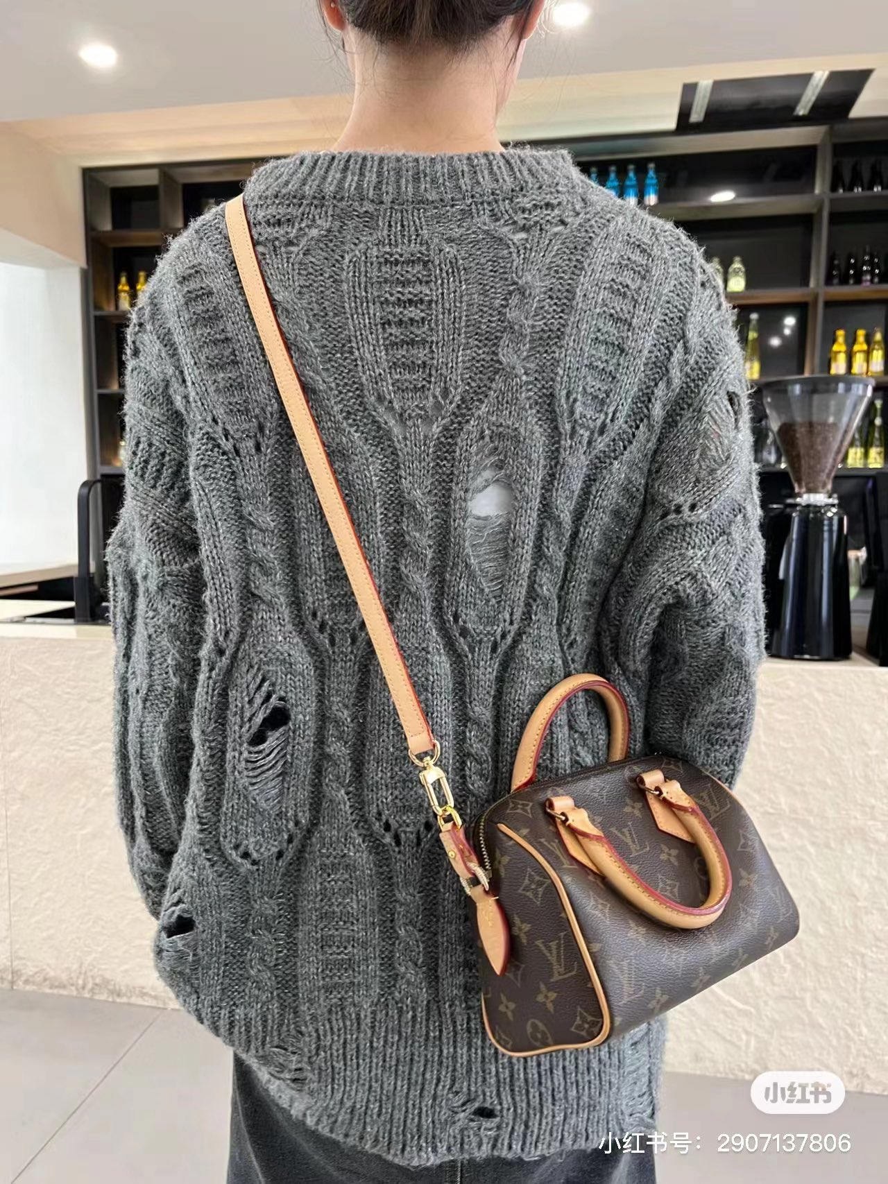 模特上身效果
M46234皮肩带