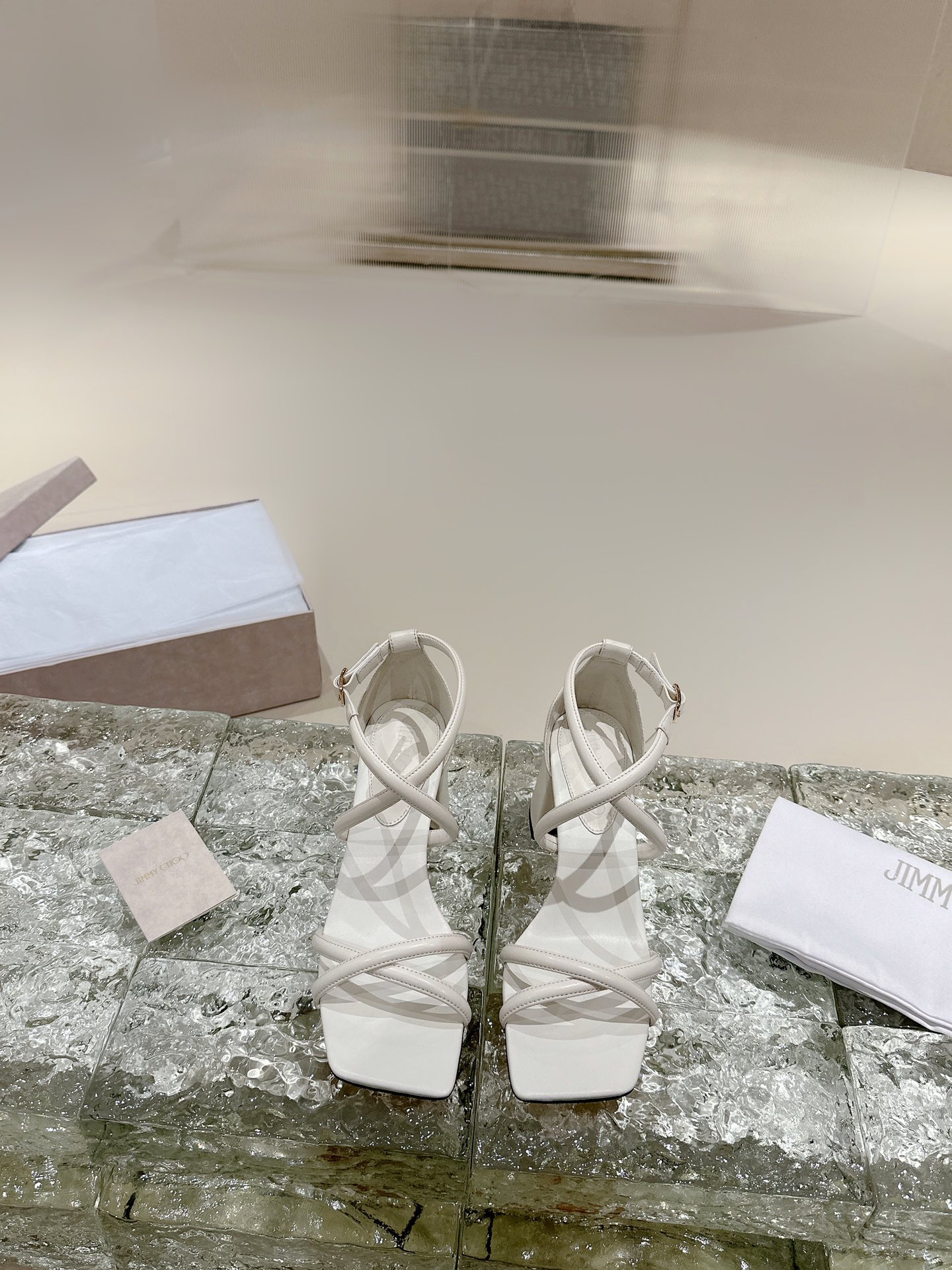 JIMMY CHOO высокаабцасныя сандалі сандалі з адкрытай пяткай і завязкамі востраносыя туфлі з глыбокім вырэзам крыштальныя завязкі + імпартаваная авечая скура поўназерністая крыштальная авечая скура