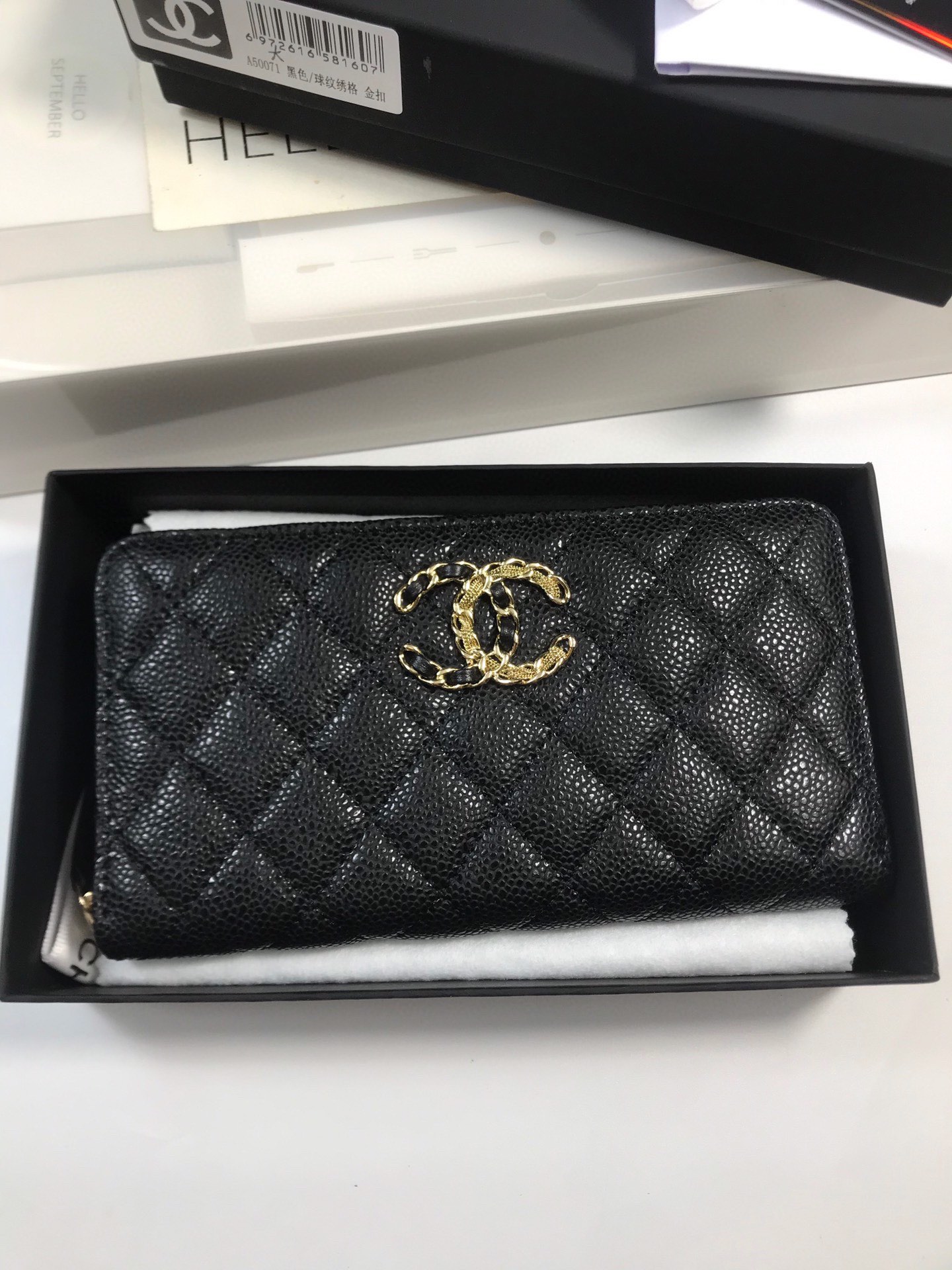 Chanel Portefeuilles Quincaillerie en or Cuir de vache