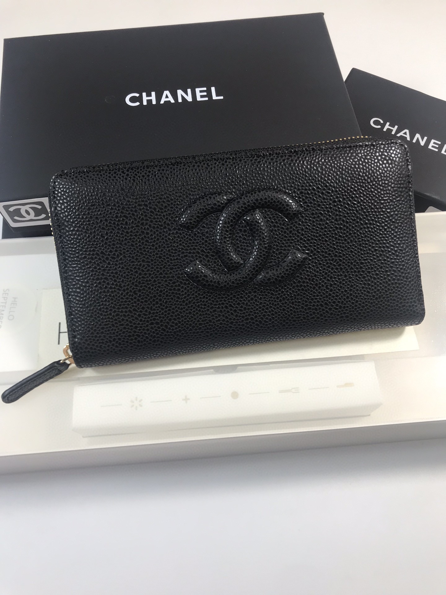 Premier haut
 Chanel Portefeuilles Cuir de vache