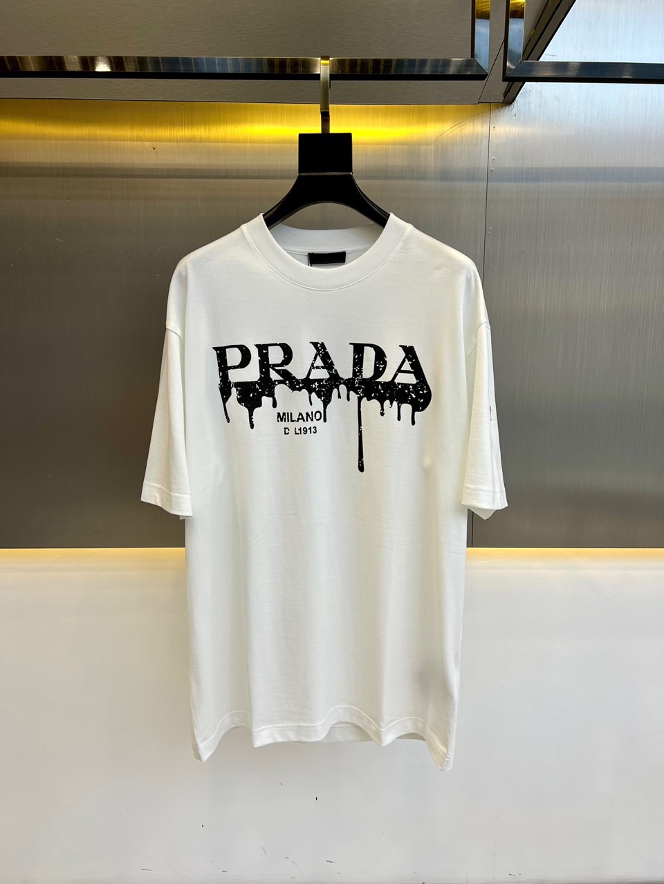 Prada Kleding T-Shirt Goud Geel Katoen Lente/Zomercollectie Korte mouw