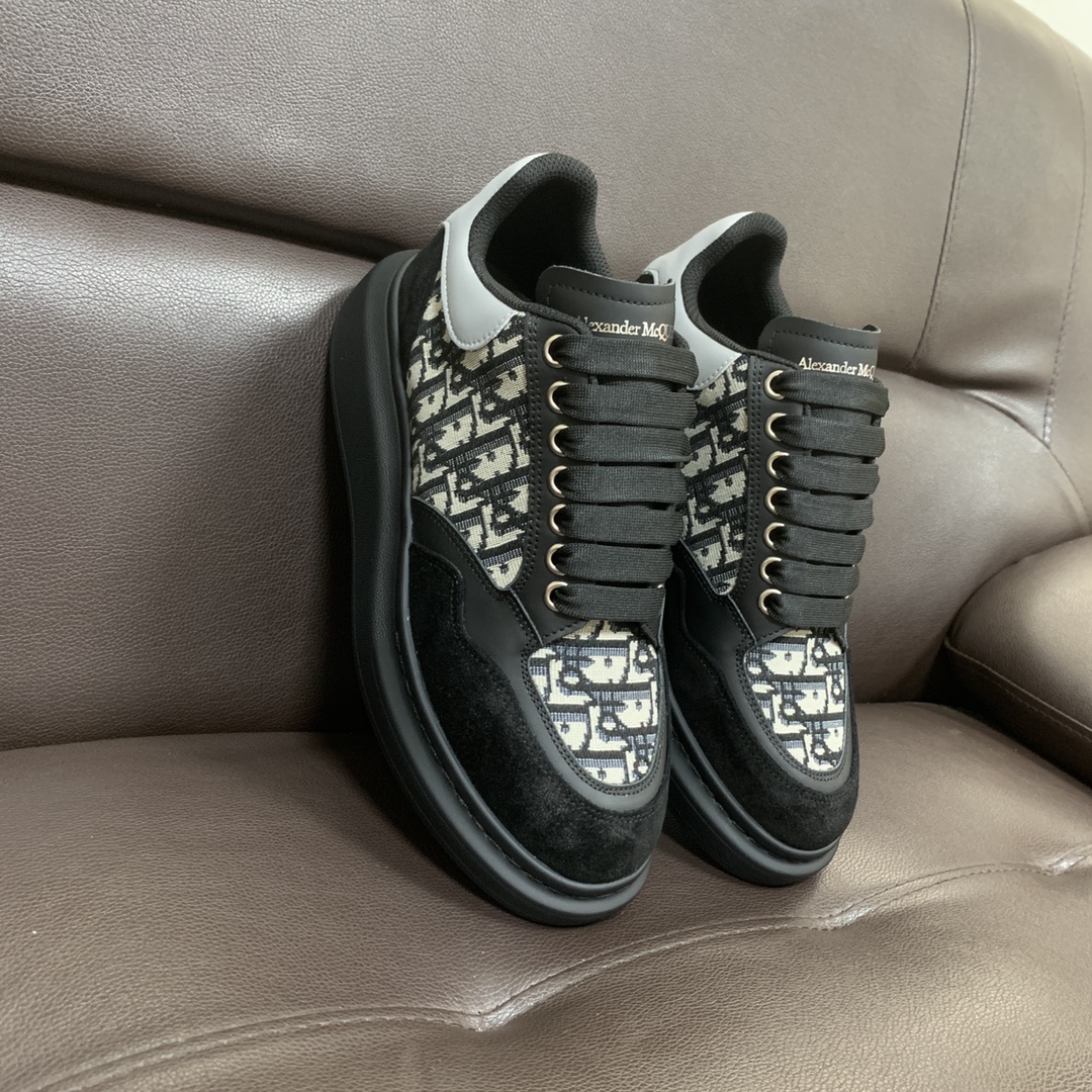Professional McQueen Factory. Top version. couple models AlexanderMcQUEEN high